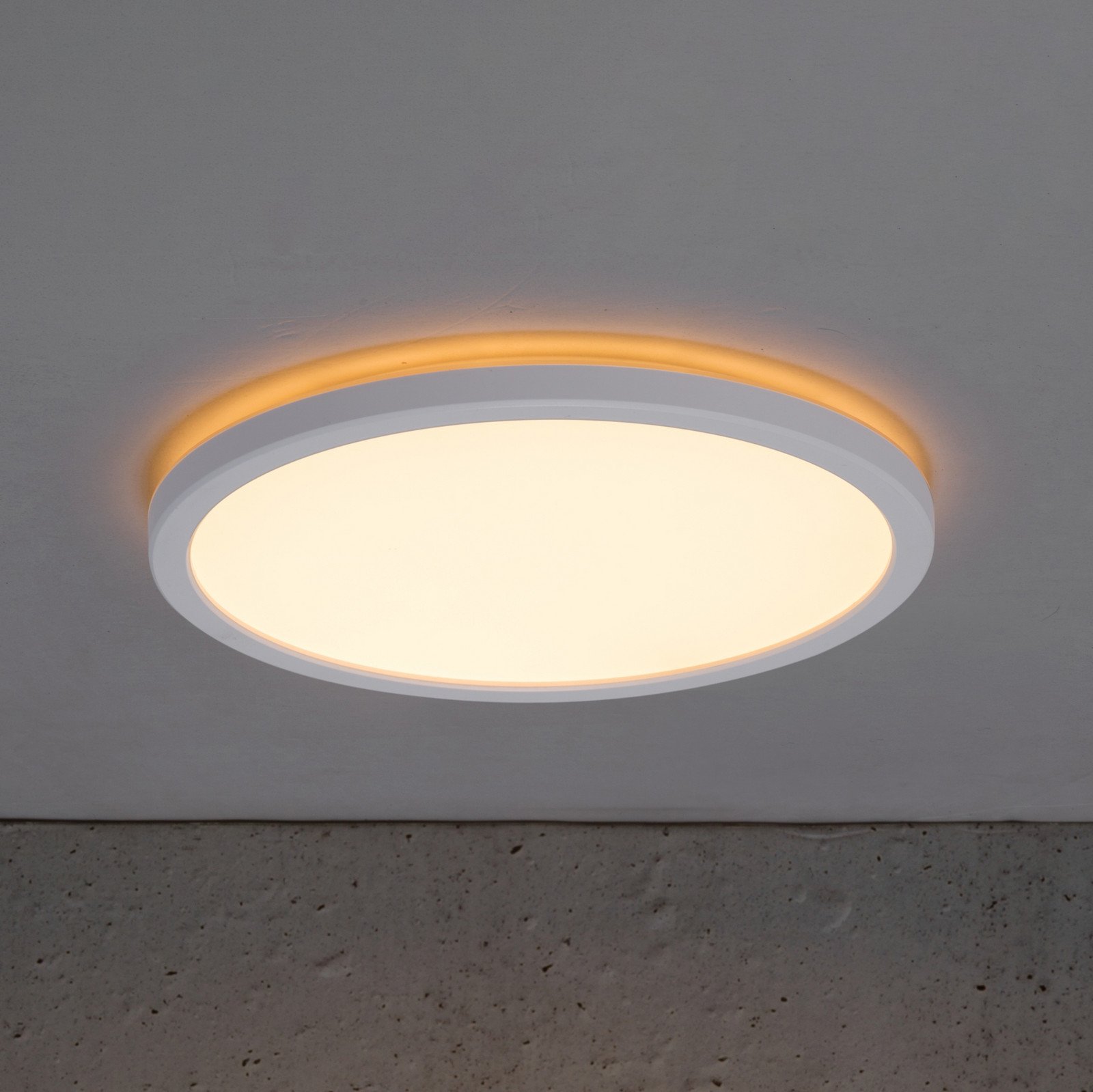 Plafonieră LED Oja 24 IP20 2.700K alb