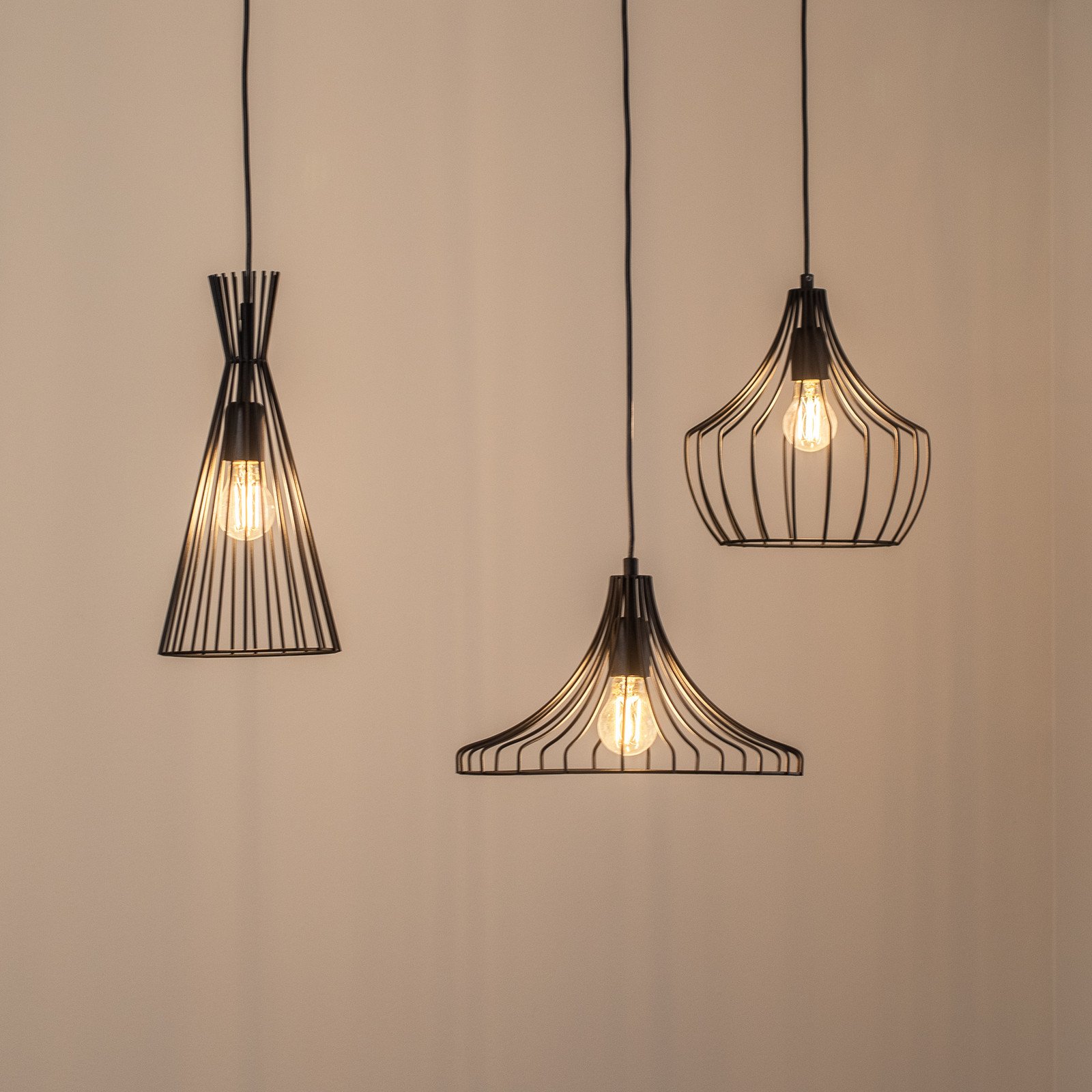 Opviq Lampă suspendată Mezopotamya N-1291 3 becuri negru - Camera de zi / sufragerie - modern - Metal