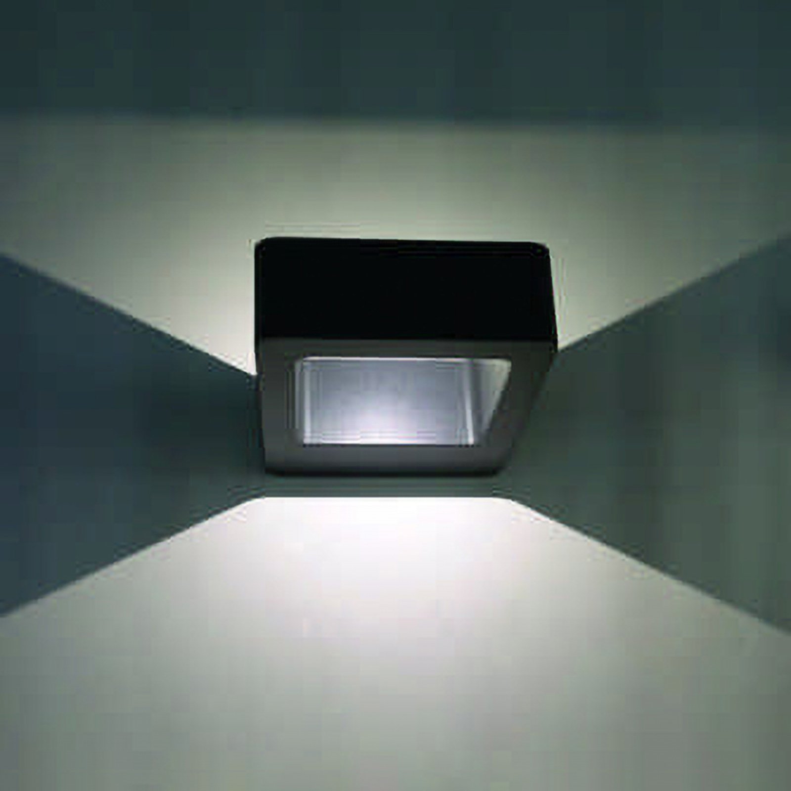 Moderne LED-Wandleuchte Juna für außen