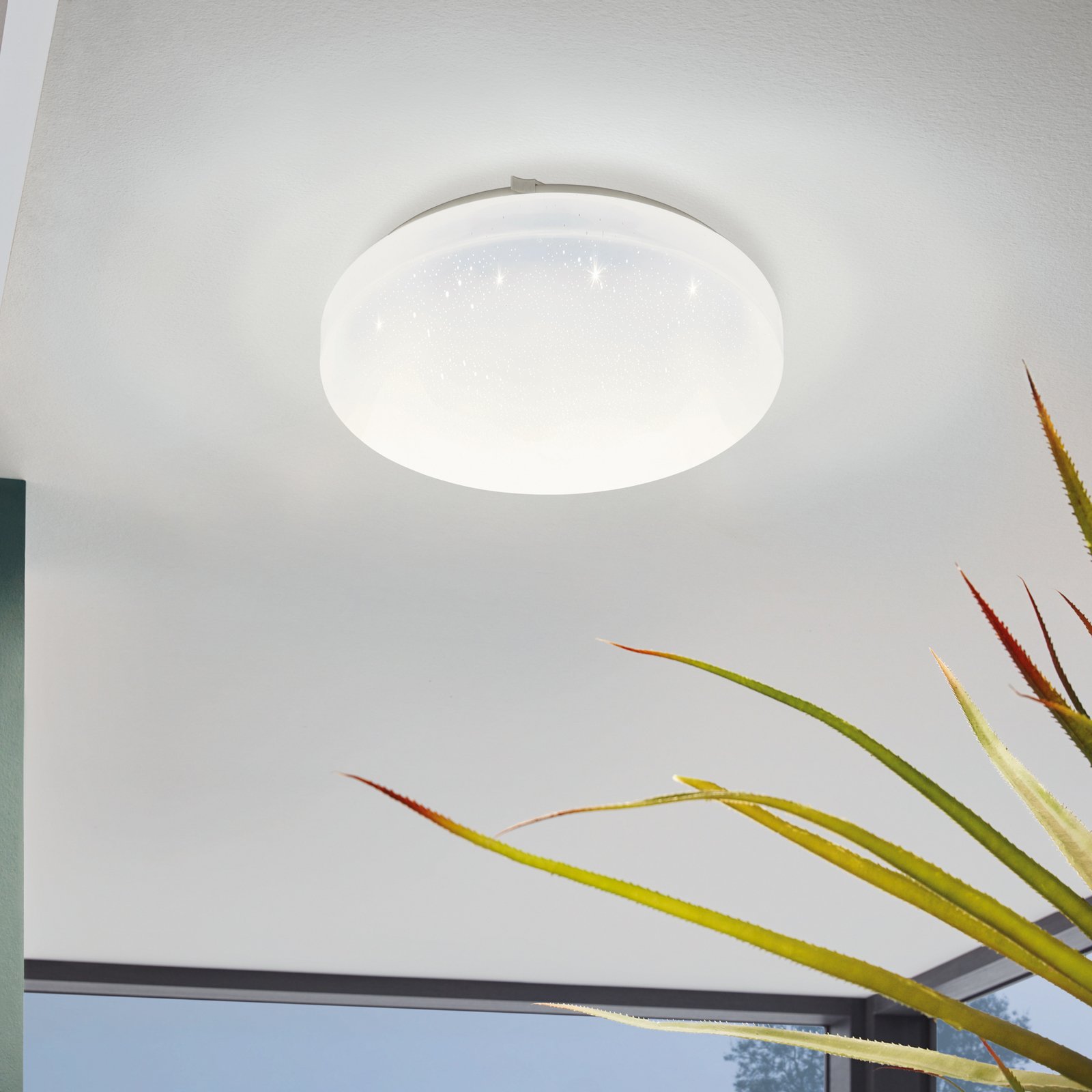 LED-taklampa Frania-S med kristalleffekt Ø 28 cm LED-taklampa Frania-S med kristalleffekt Ø 28 cm