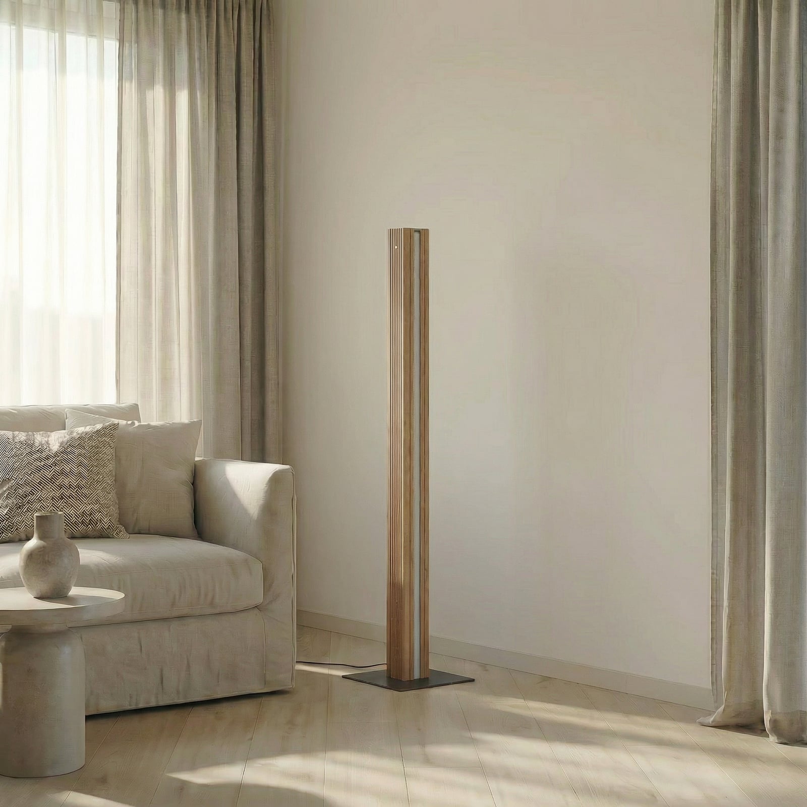 Lucande LED-golvlampa Lieske, svart, ek, dimbar