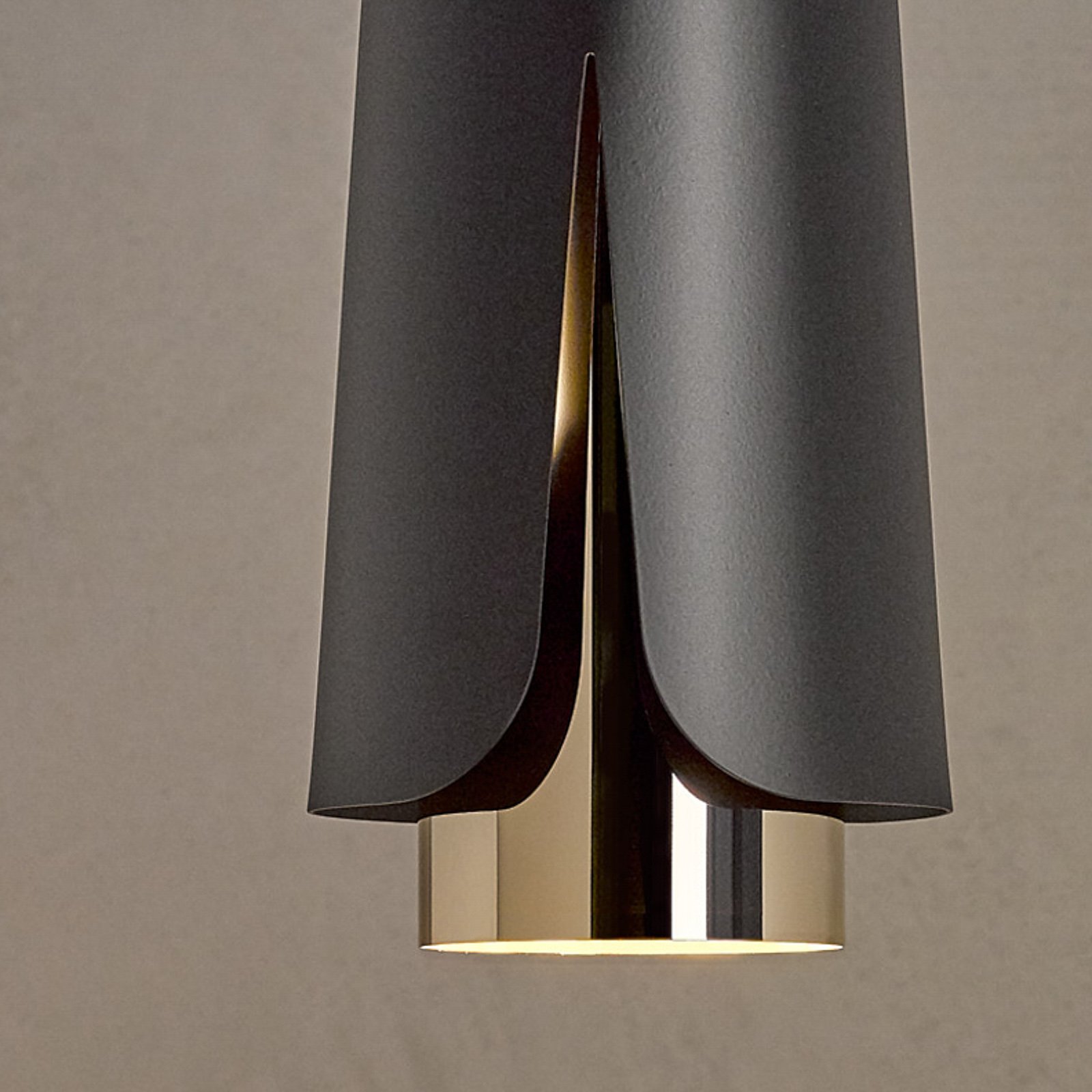 Prandina Tulipa S3 závesná lampa čierna/zlatá