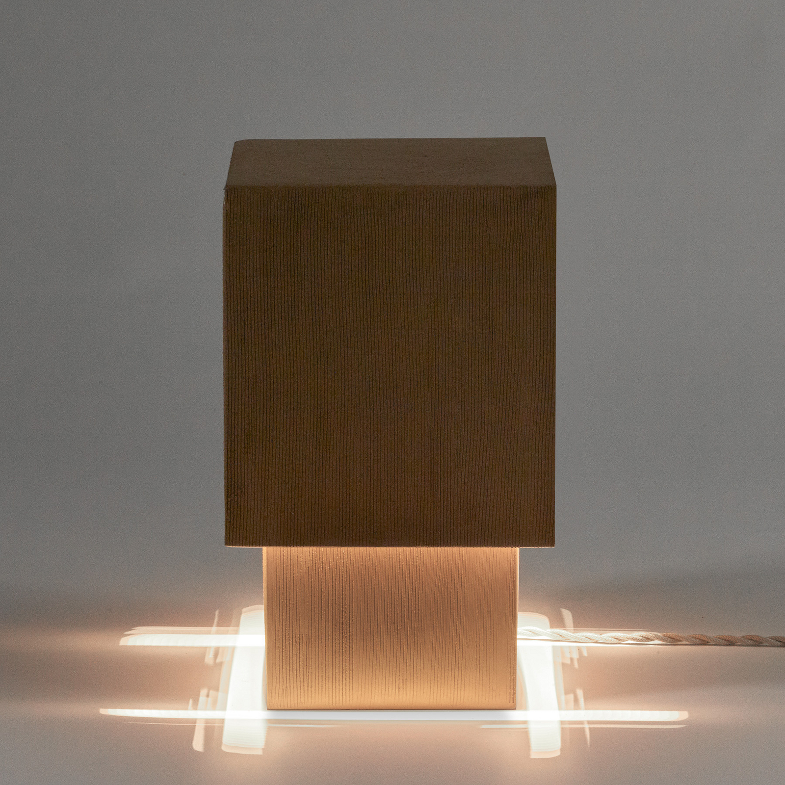 01 SAND ILLUMINA LED asztali világítás, bézs, magasság 30 cm – Serax 01 SAND ILLUMINA LED asztali világítás, bézs, magasság 30 cm – Serax