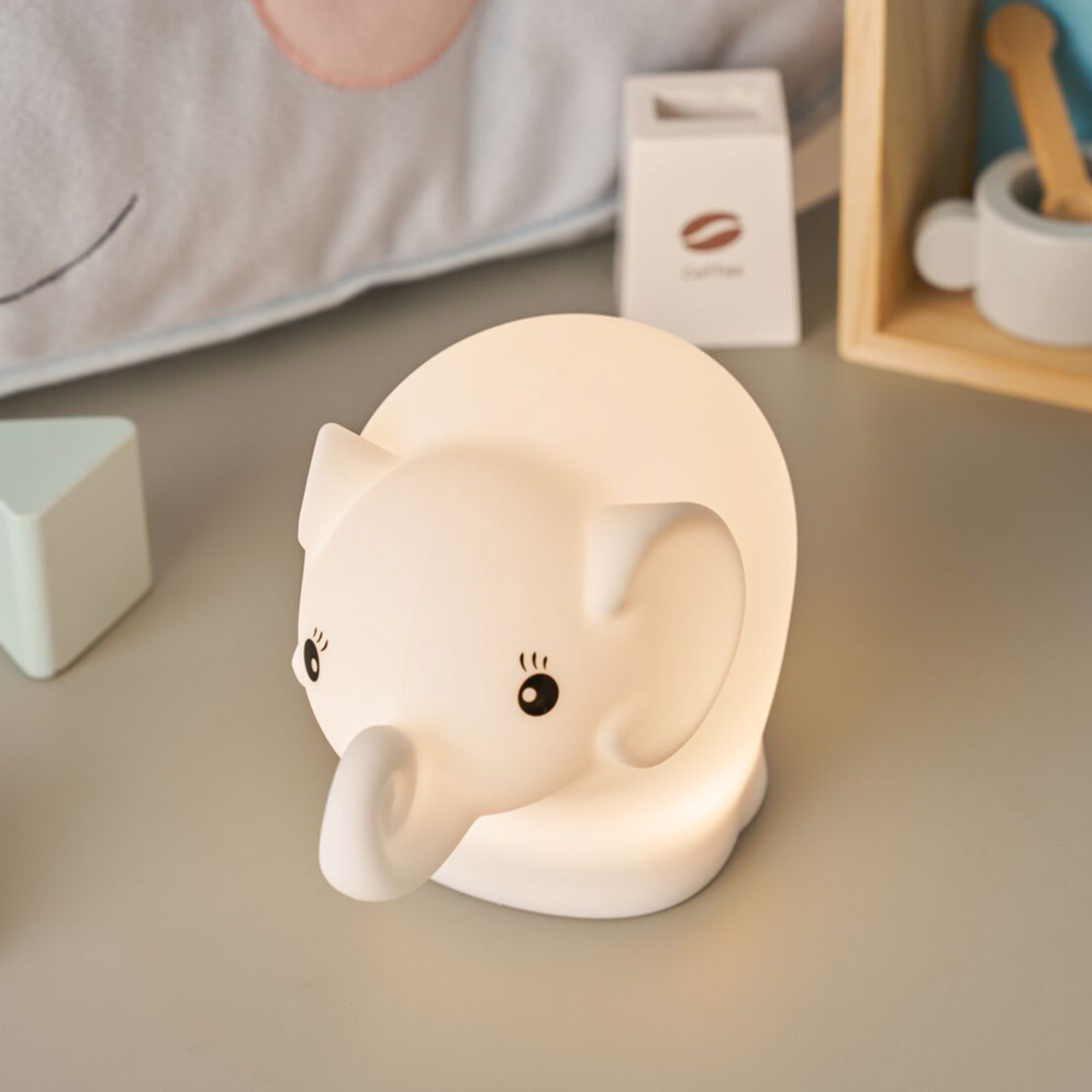 Pauleen Night Elephant -LED-yövalo, USB, RGBW