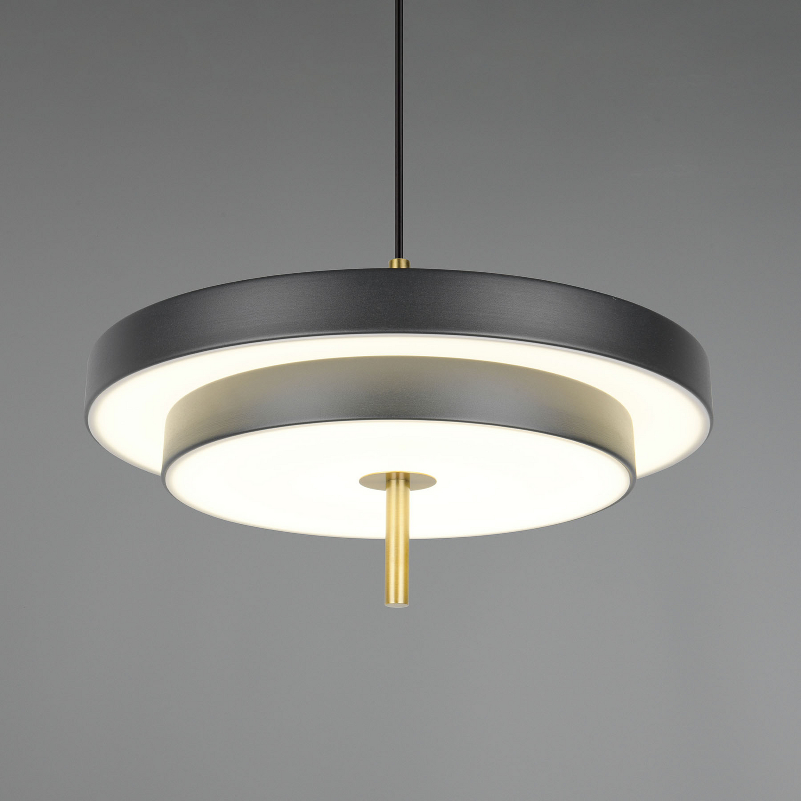 Candeeiro suspenso LED Keaton, preto/dourado, Ø 40 cm, CCT Candeeiro suspenso LED Keaton, preto/dourado, Ø 40 cm, CCT