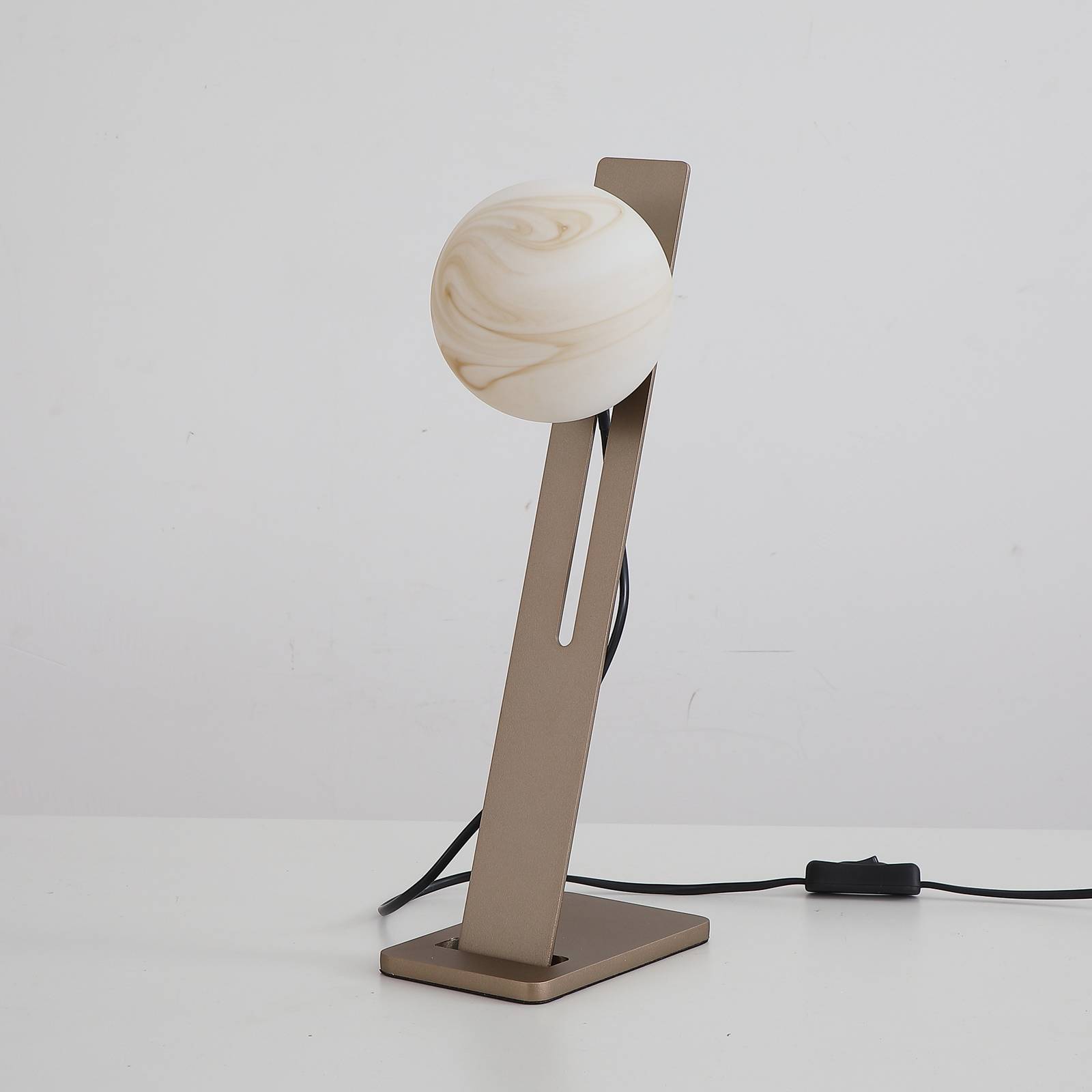 Searchlight Tafellamp Carrara, bruin, metaal, gemarmerde glazen bol