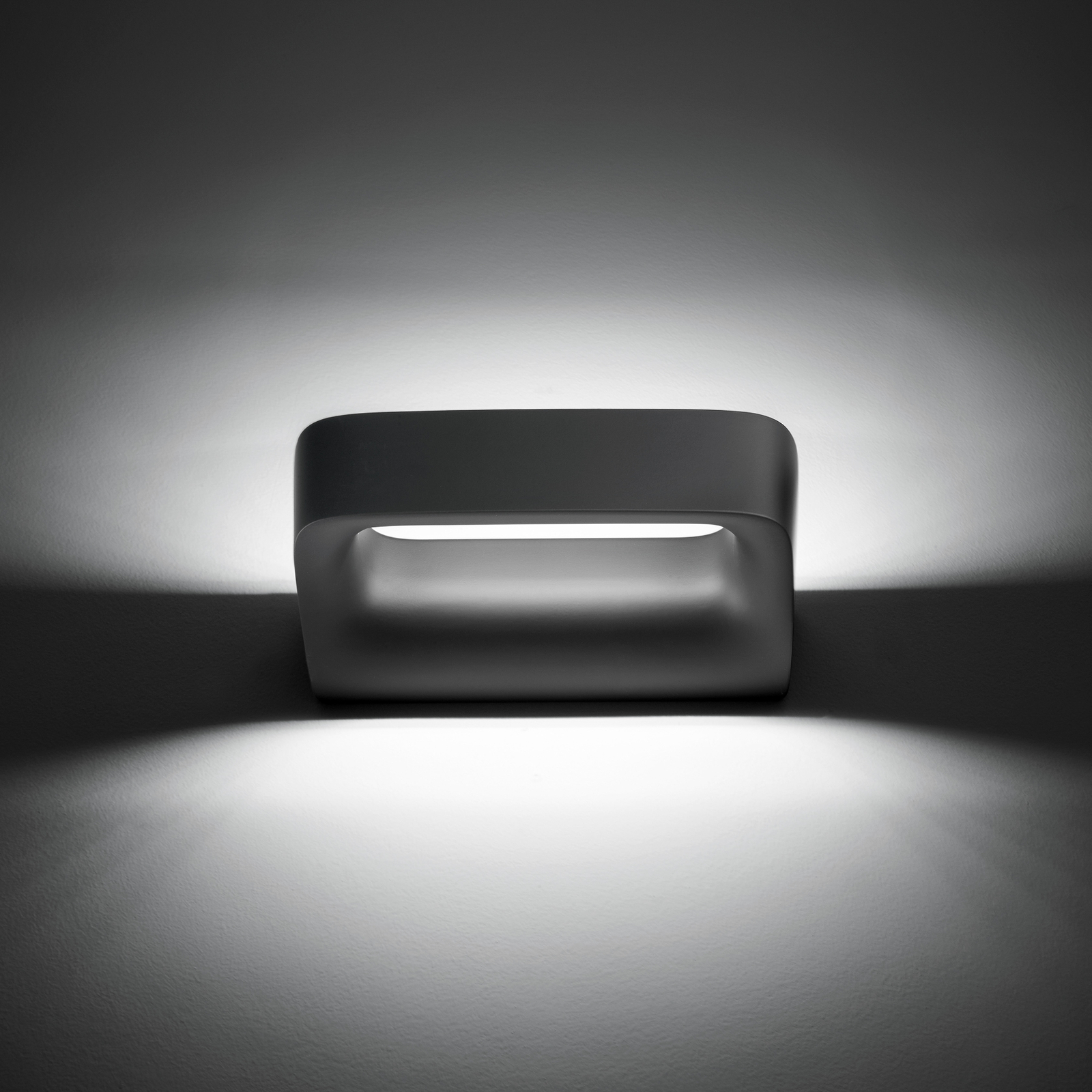 LED wall light Aki, anthracite, aluminium, 23 cm, 3,000 K