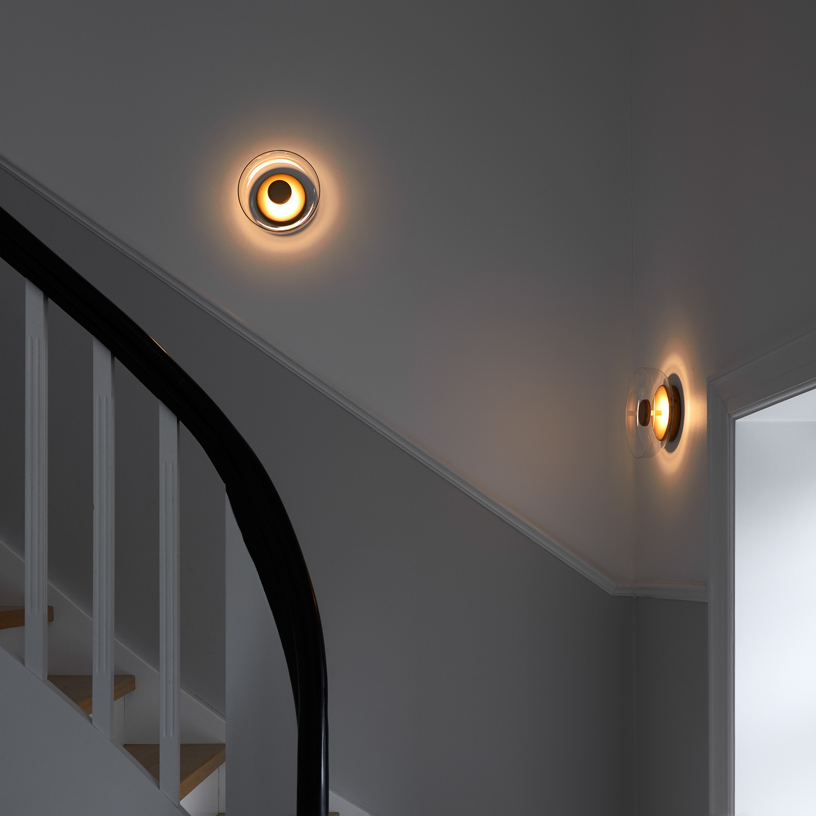 Nuura Blossi Wall/Ceiling LED-vegglampe, klar