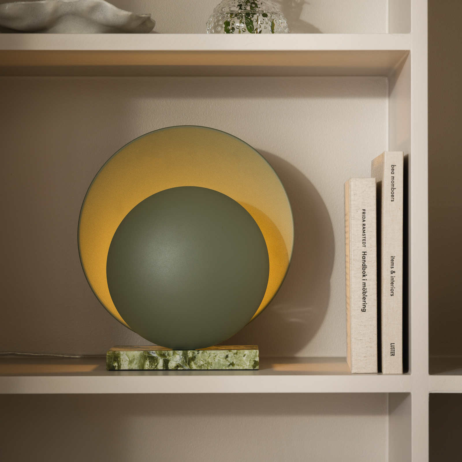 Orbit Tischleuchte Marmor grün Höhe 32 cm - Globen Lighting Orbit Tischleuchte Marmor grün Höhe 32 cm - Globen Lighting