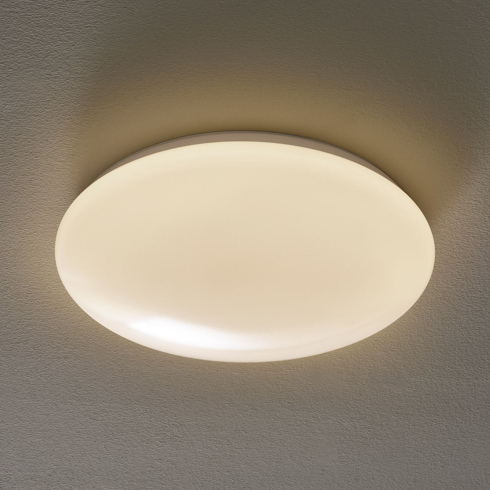 Potente lámpara de techo LED Altona m. sensor