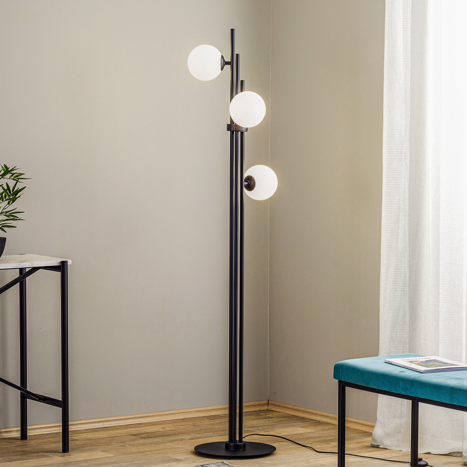 Golvlampa 1073A1, 3 lampa, svart