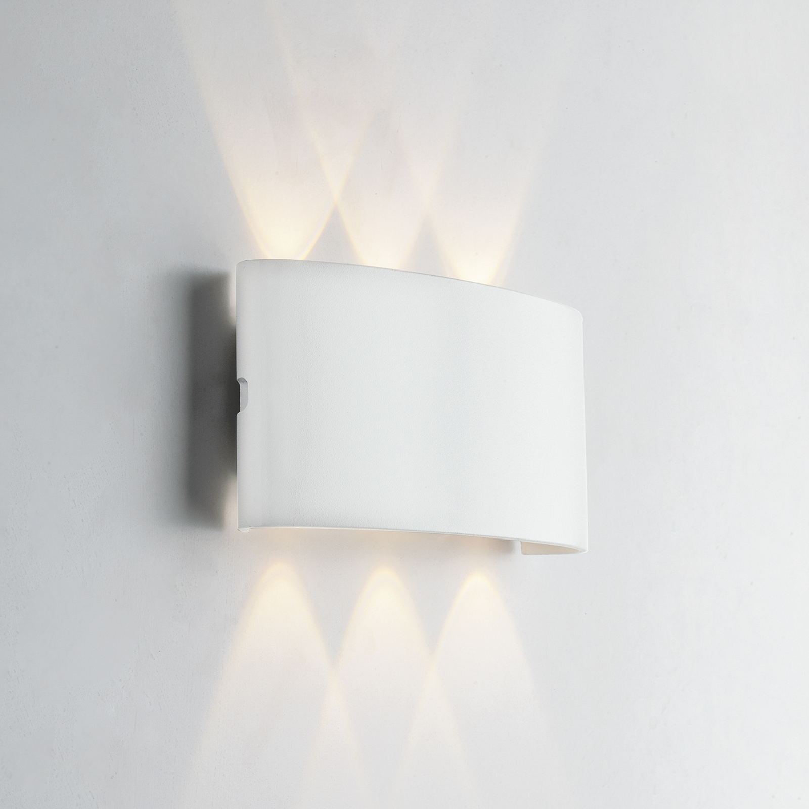 LED buiten wandlamp Betle, wit, breedte 17 cm, metaal, CCT