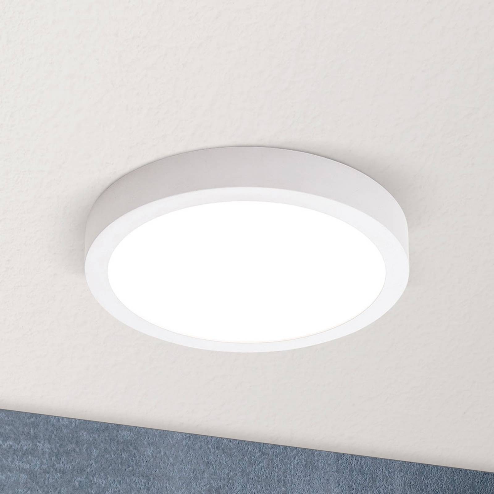 Vika LED ceiling light, round, white, Ø 18 cm Vika LED ceiling light, round, white, Ø 18 cm