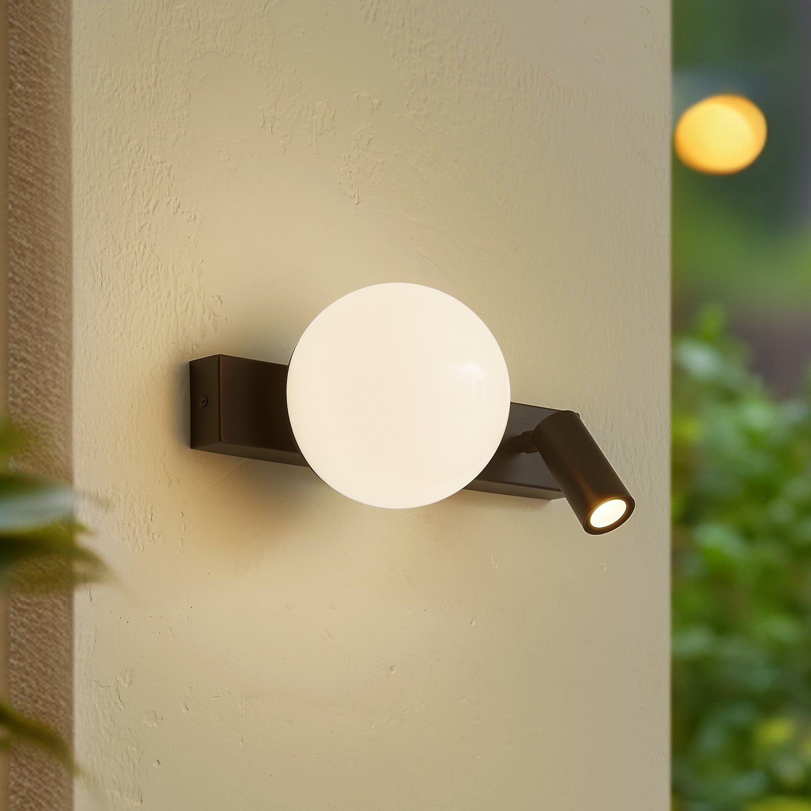 Lindby LED outdoor wall light Larcie, 2-bulb, sensor