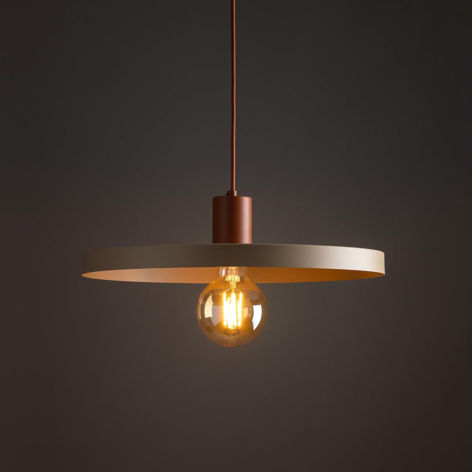 Suspension Sila, sable/rouge, métal, Ø 45 cm, E27