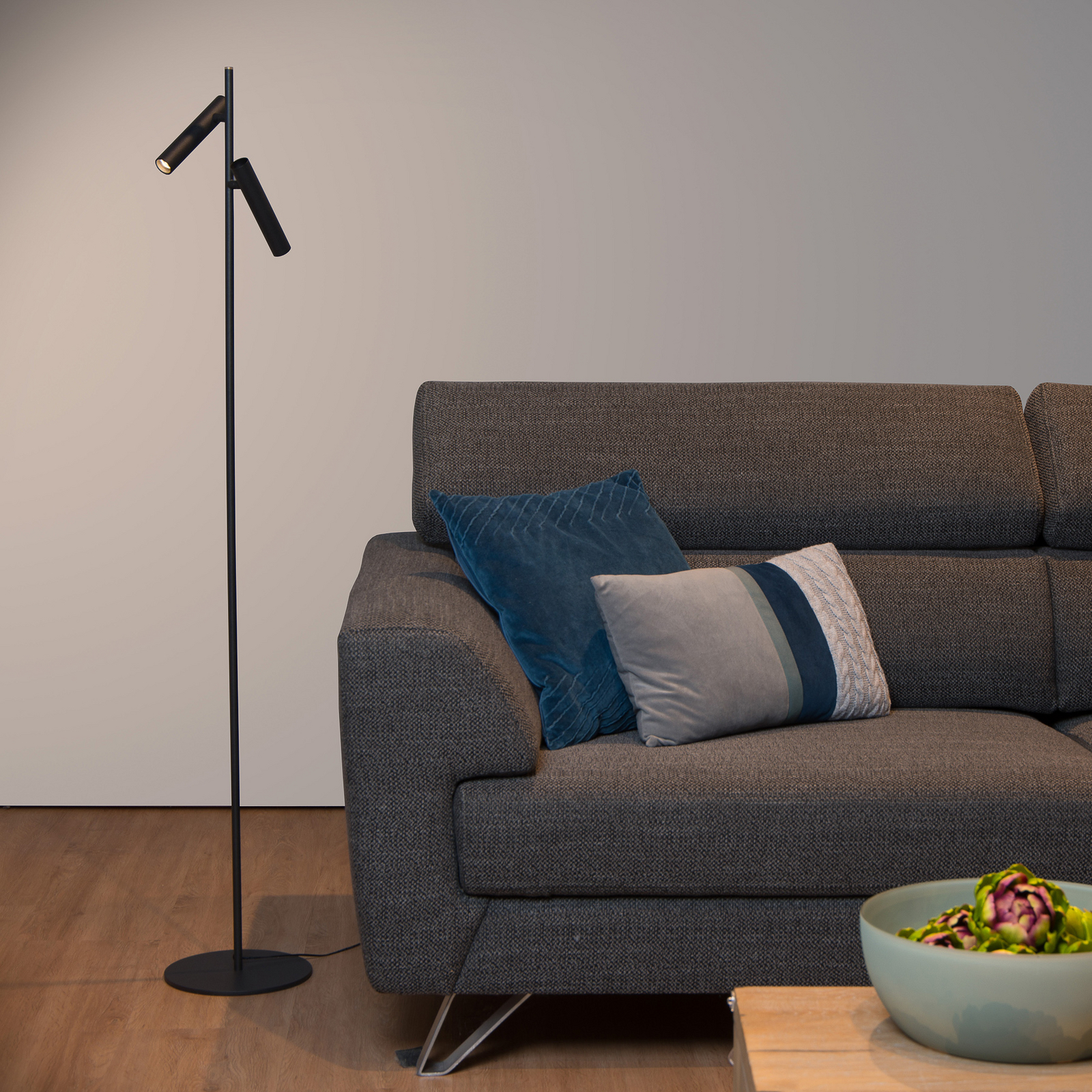 LED vloerlamp PHILON, zwart, 2-lamps, hoogte 140 cm, metaal LED vloerlamp PHILON, zwart, 2-lamps, hoogte 140 cm, metaal