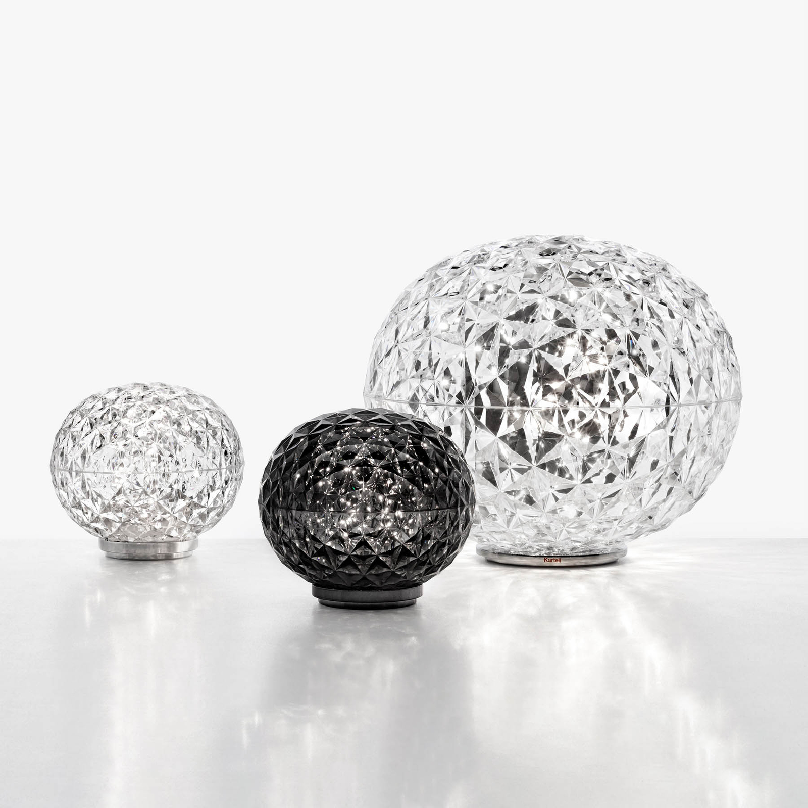Mini Planet Plug Table Lamp Crystal - Kartell