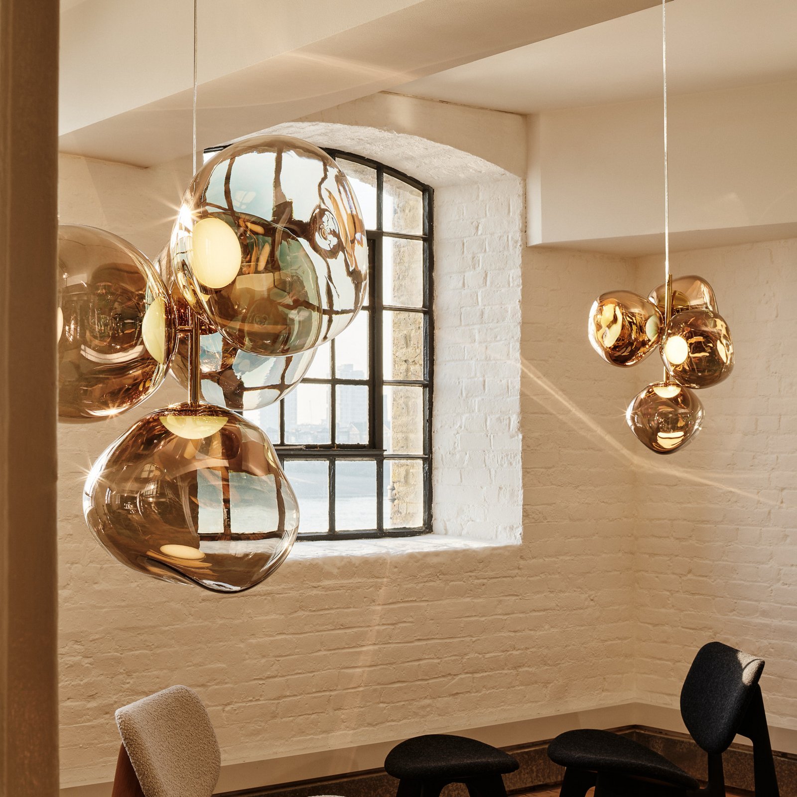 Tom Dixon LED luster Melt Chandelier, bronzová farba Tom Dixon LED luster Melt Chandelier, bronzová farba