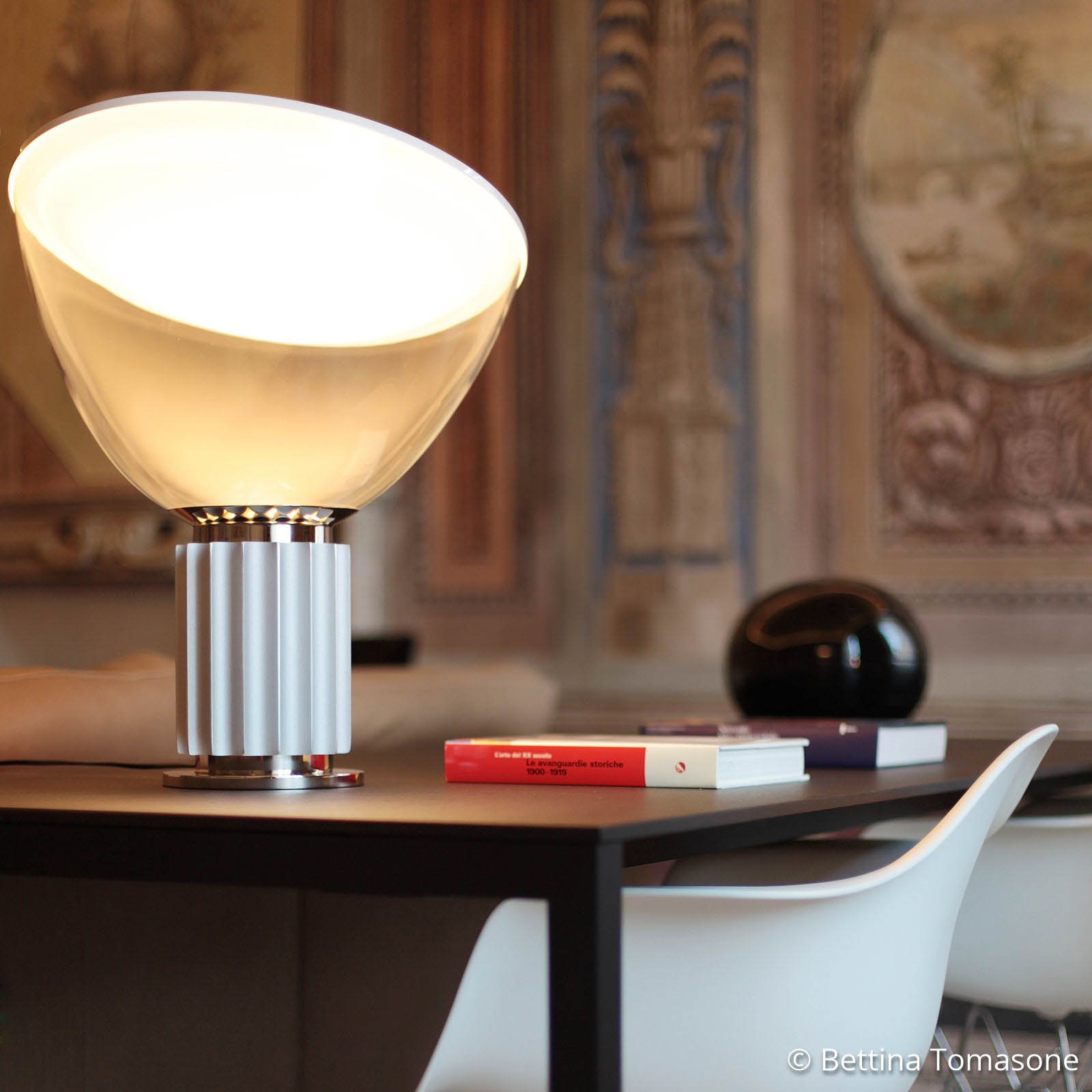 Taccia LED (PMMA) Bordslampa Silver - Flos