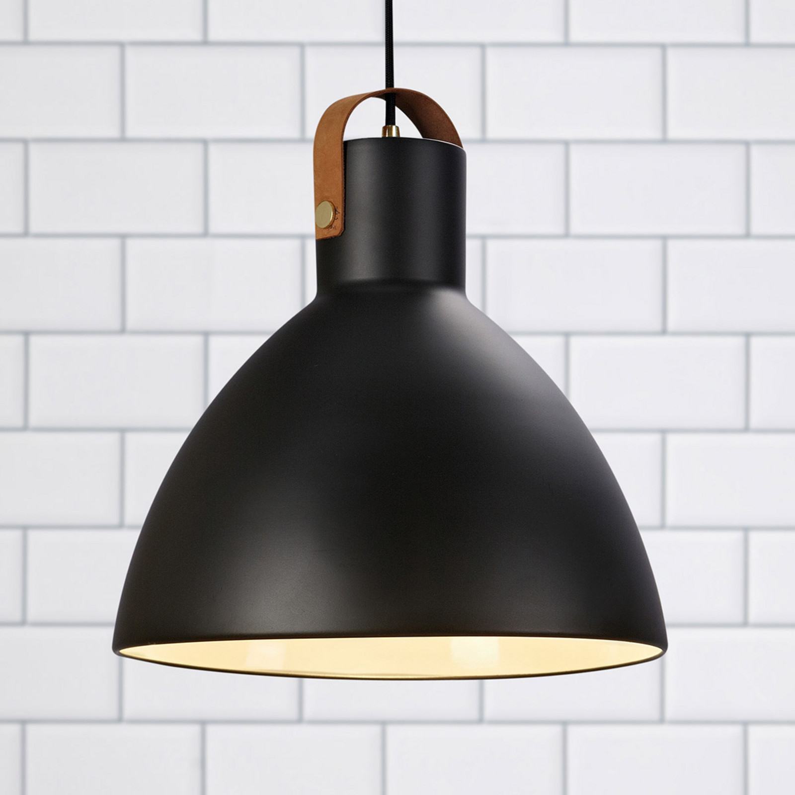 Lampă suspendată Eagle abajur metalic Ø35cm negru