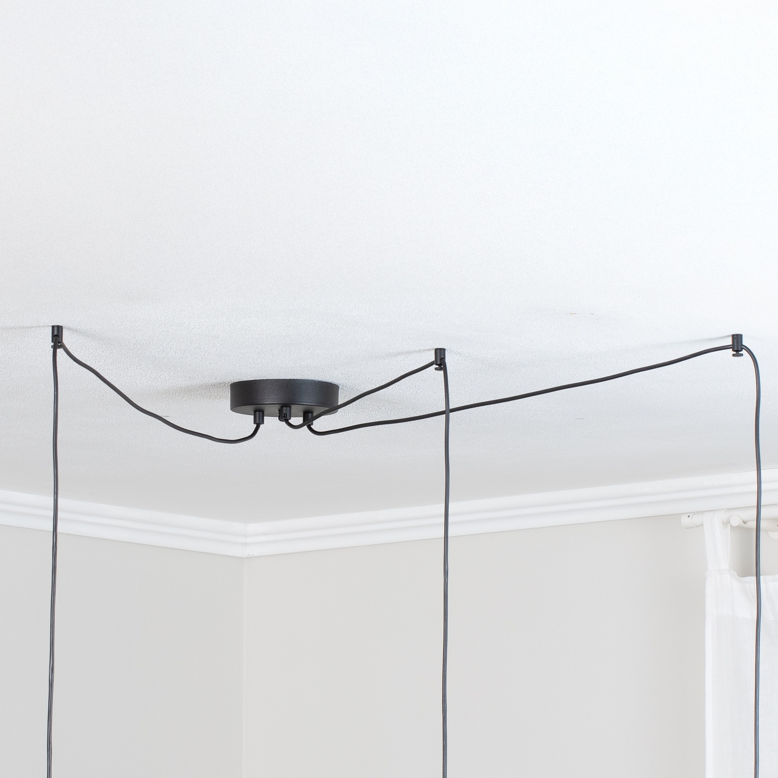 Suspension Fellini MR-897 à 3 lampes décentrée noire