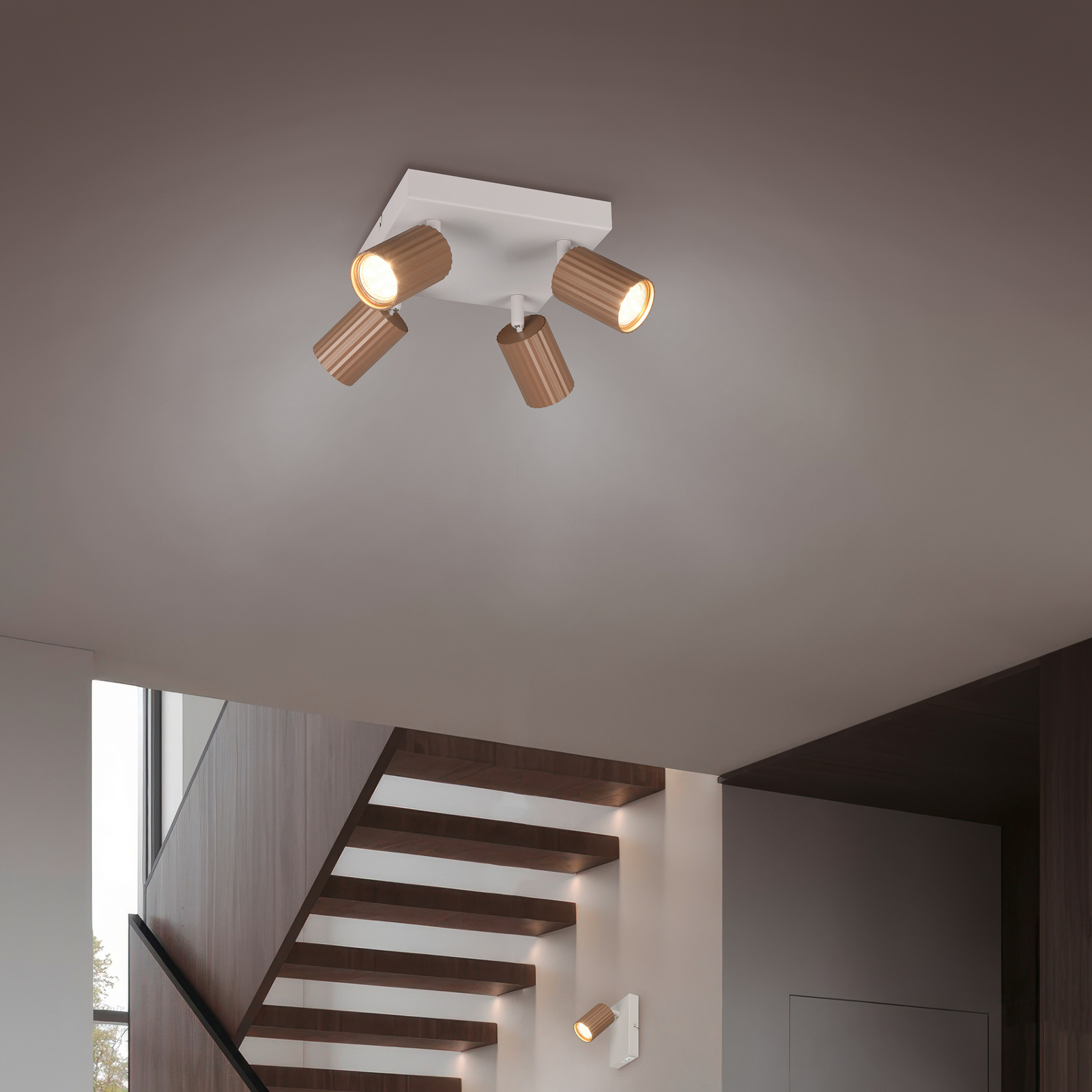 Stropni žaromet Soka, rjava/siva, dolžina 20 cm, kovina, 4-krilni. Stropni žaromet Soka, rjava/siva, dolžina 20 cm, kovina, 4-krilni.