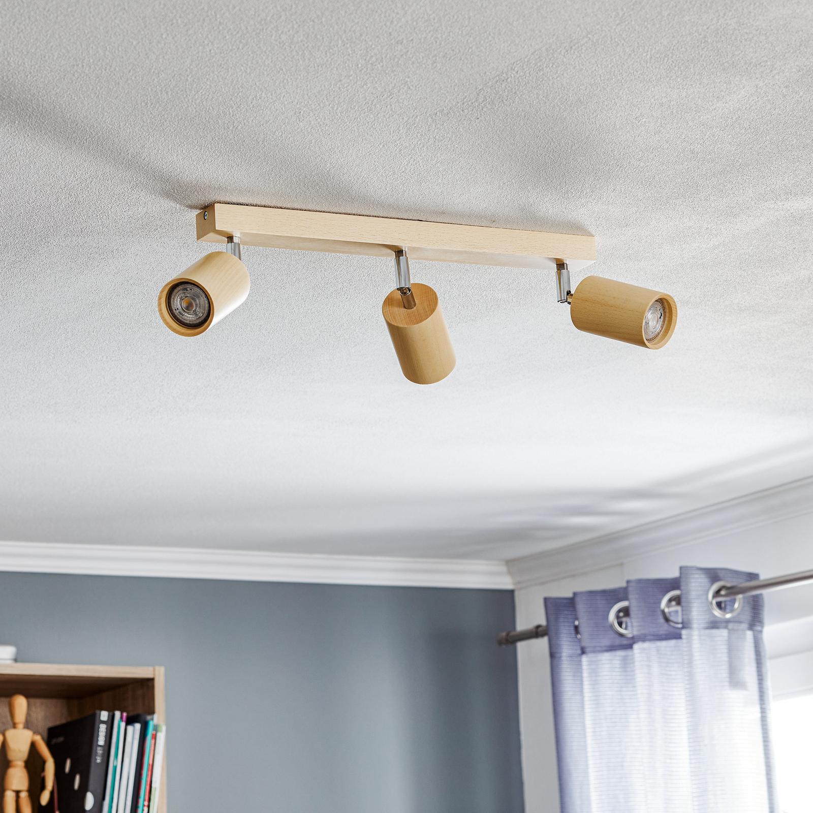Cre ceiling spotlight, wood, three-bulb
