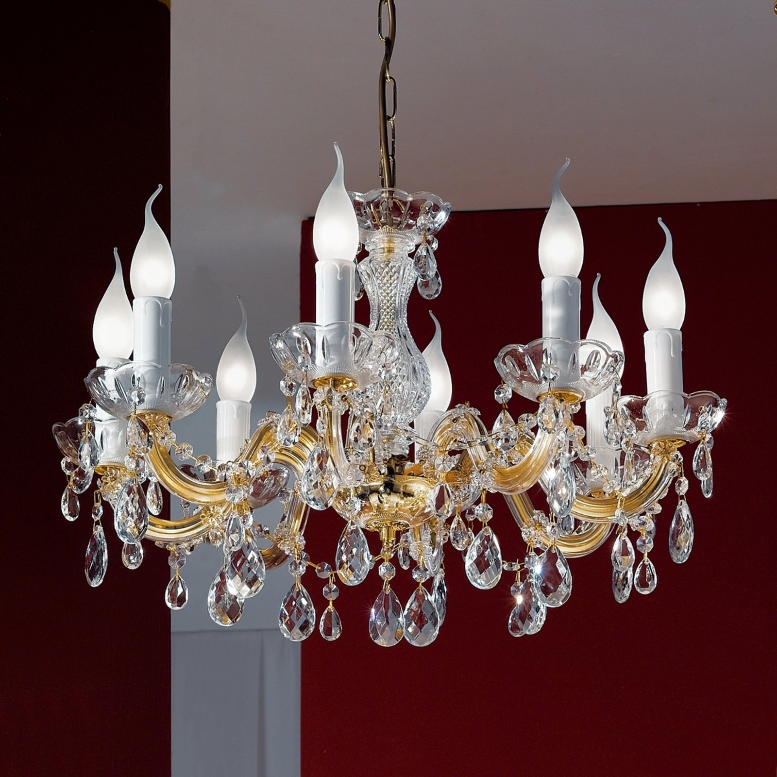 Dolores chandelier with eight bulbs