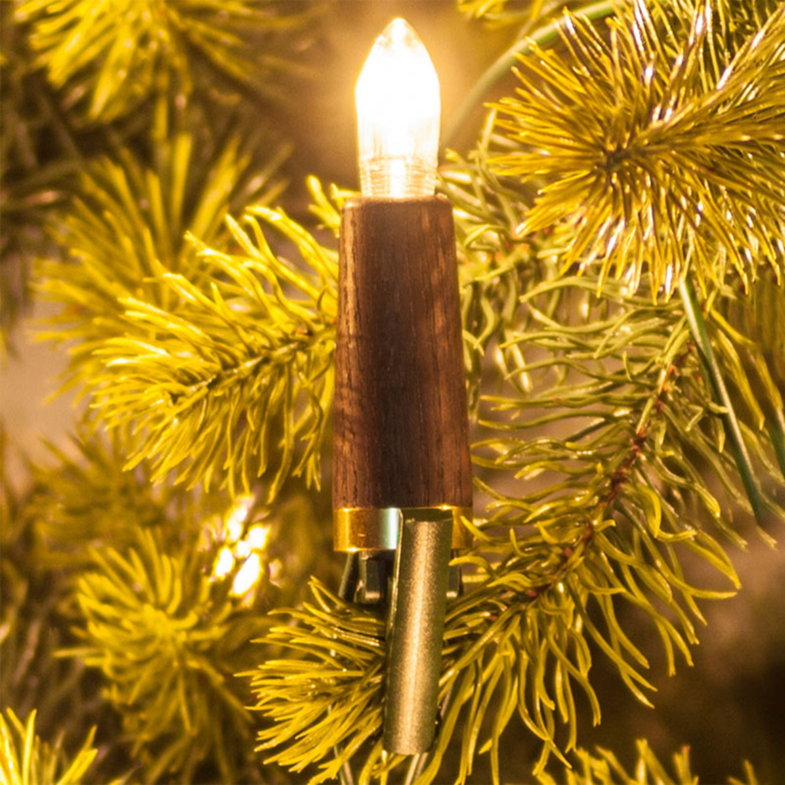 Saico Fluted candle string lights, 20-bulb, dark beech, wood, E10, 3 W, energy efficiency: E, L: 1140 cm