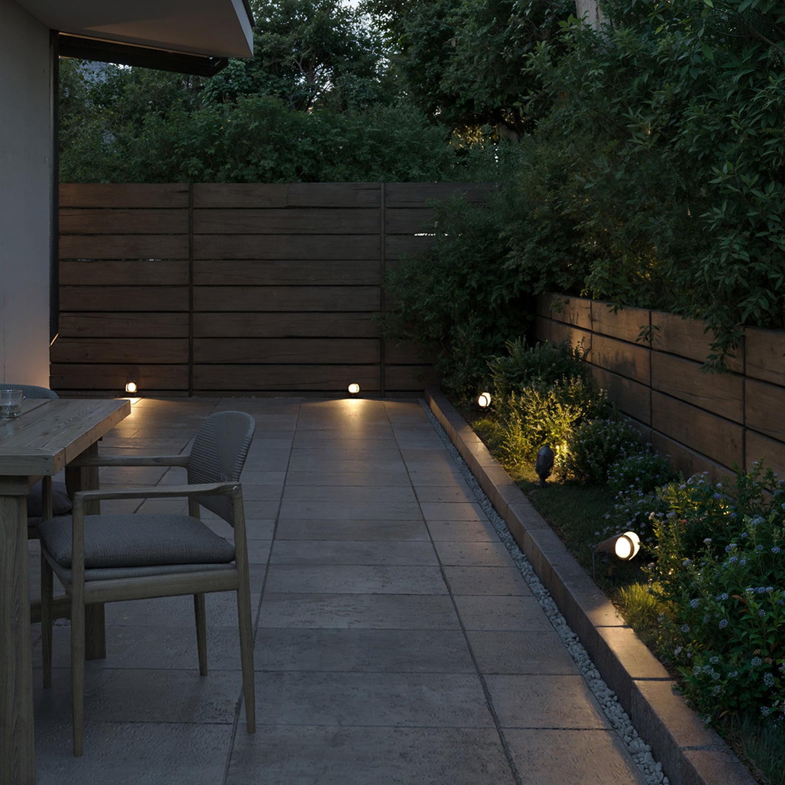 Philips Cylr -maapiikkikohdevalo, musta, pistokeliitäntä, IP44, GU10