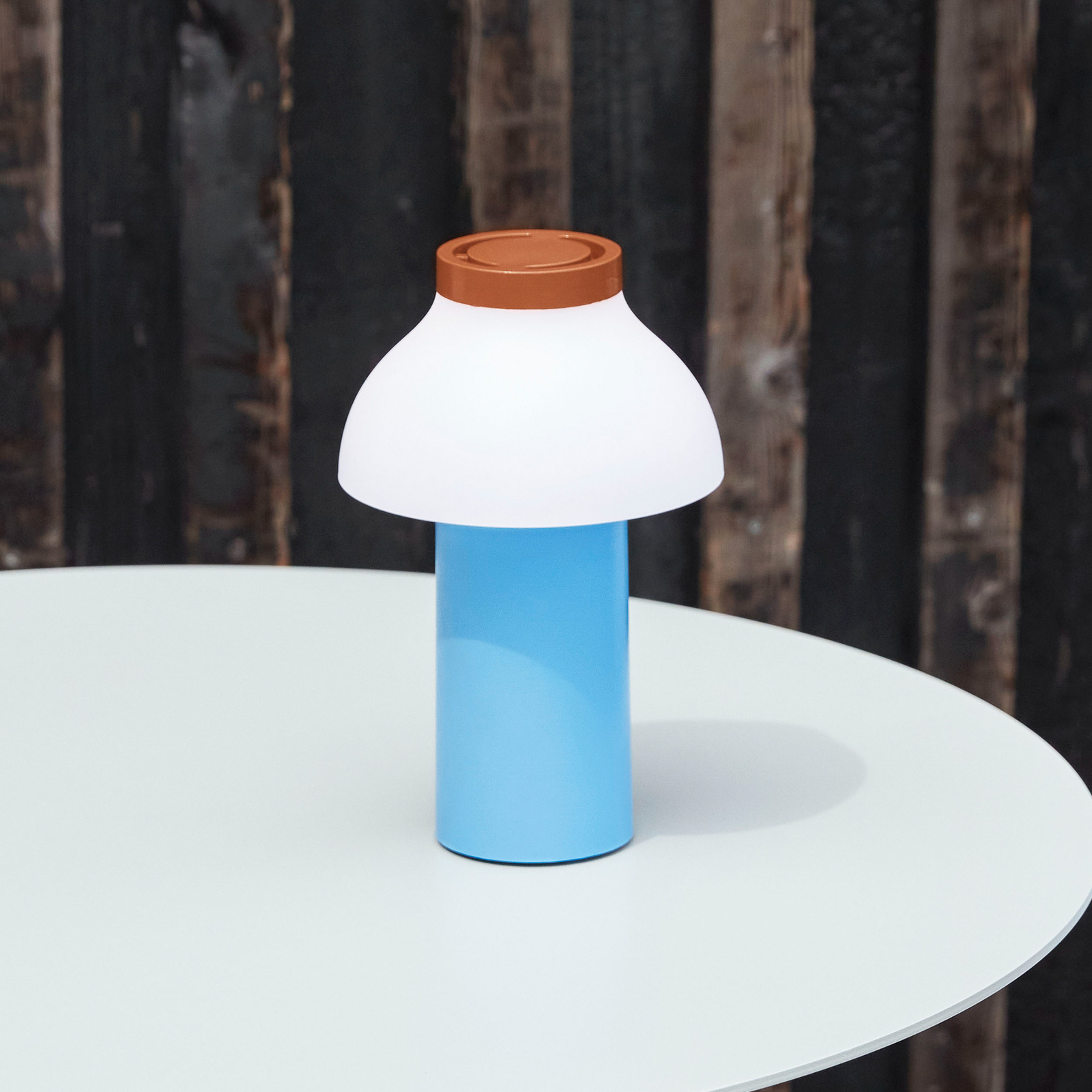 PC Portable Lampe de Table Sky Blue - HAY