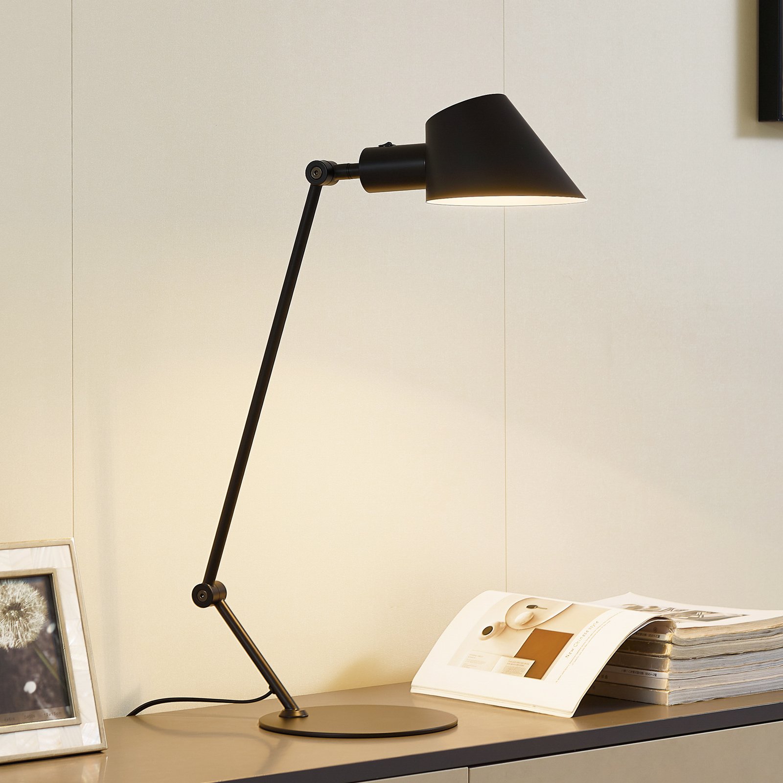 Corali Bordlampe Svart - Lindby