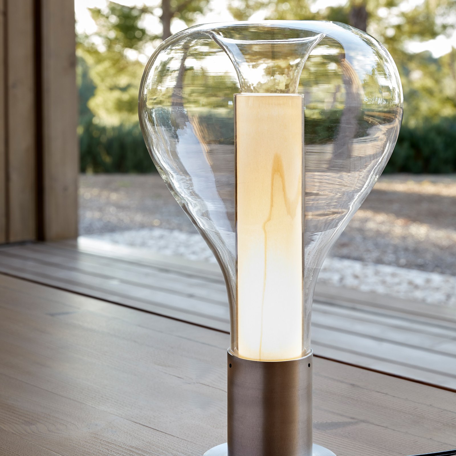 LZF Eris LED-bordlampe, glas, aluminium/elfenben