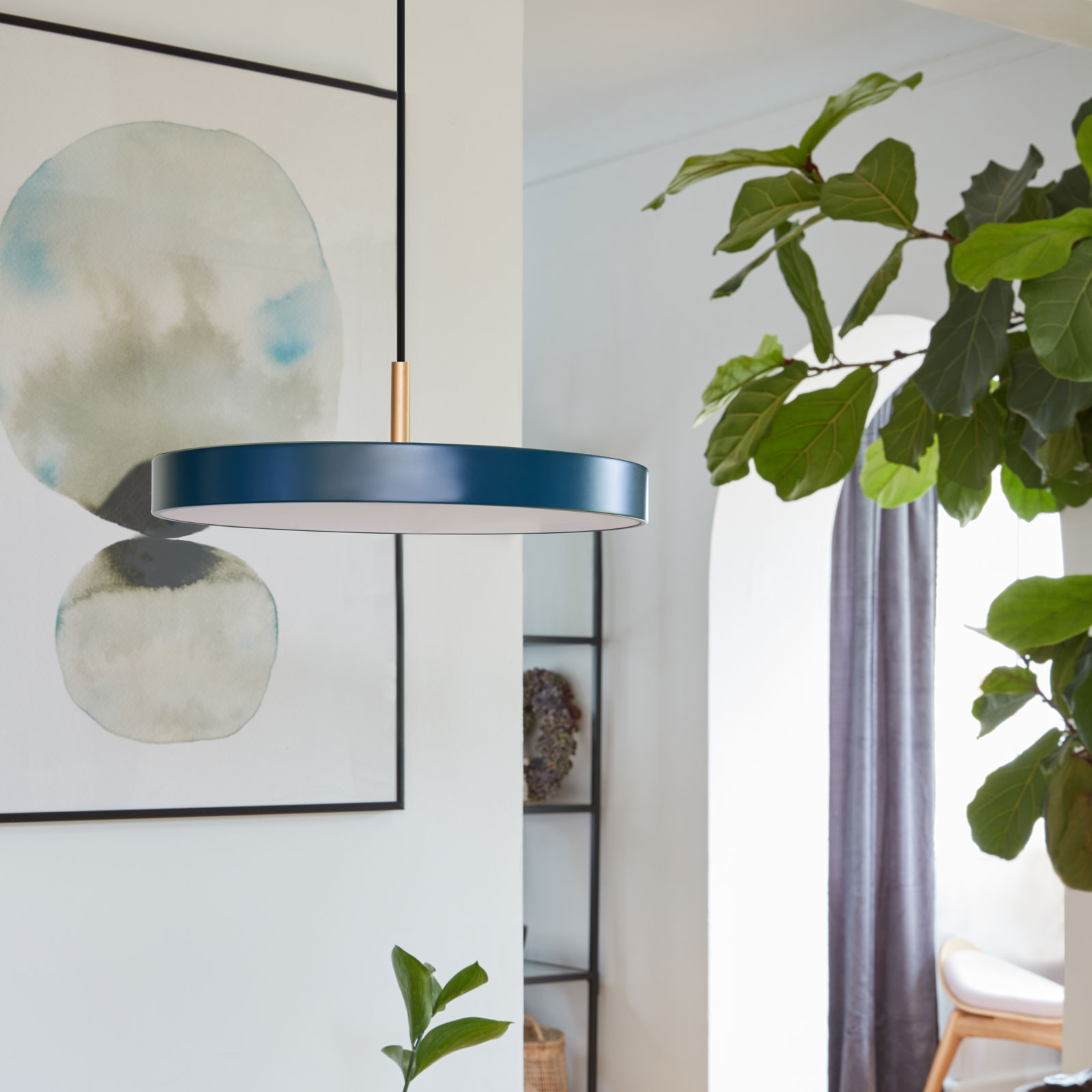 UMAGE Asteria mini LED-Hängeleuchte messing