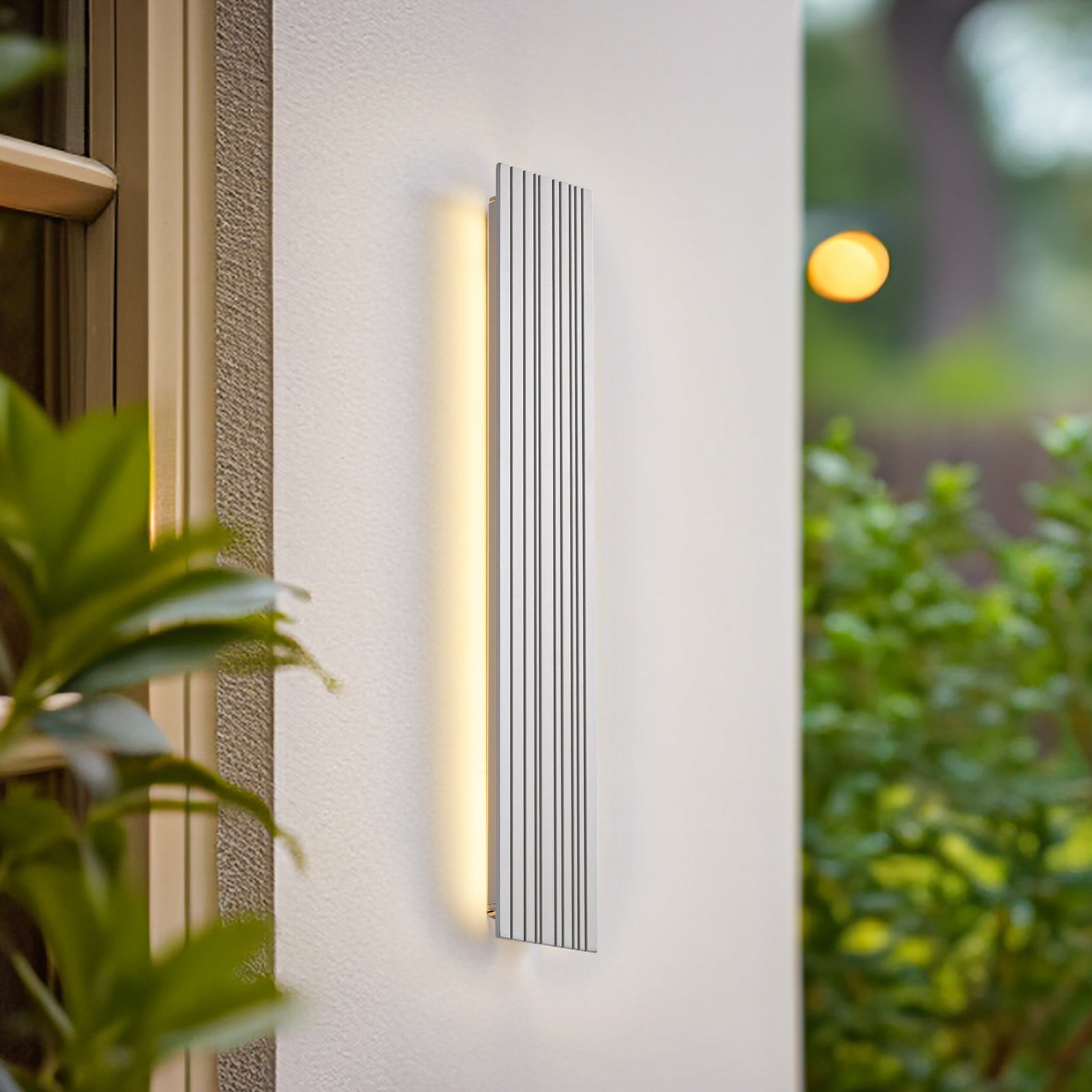Melira LED-utomhusvägglampa, ljusgrå, längd 60 cm – Lucande - Terrass - Modern - Aluminium - Med en ljuskälla | Produkter - Utomhusbelysning | Lampspecialisterna