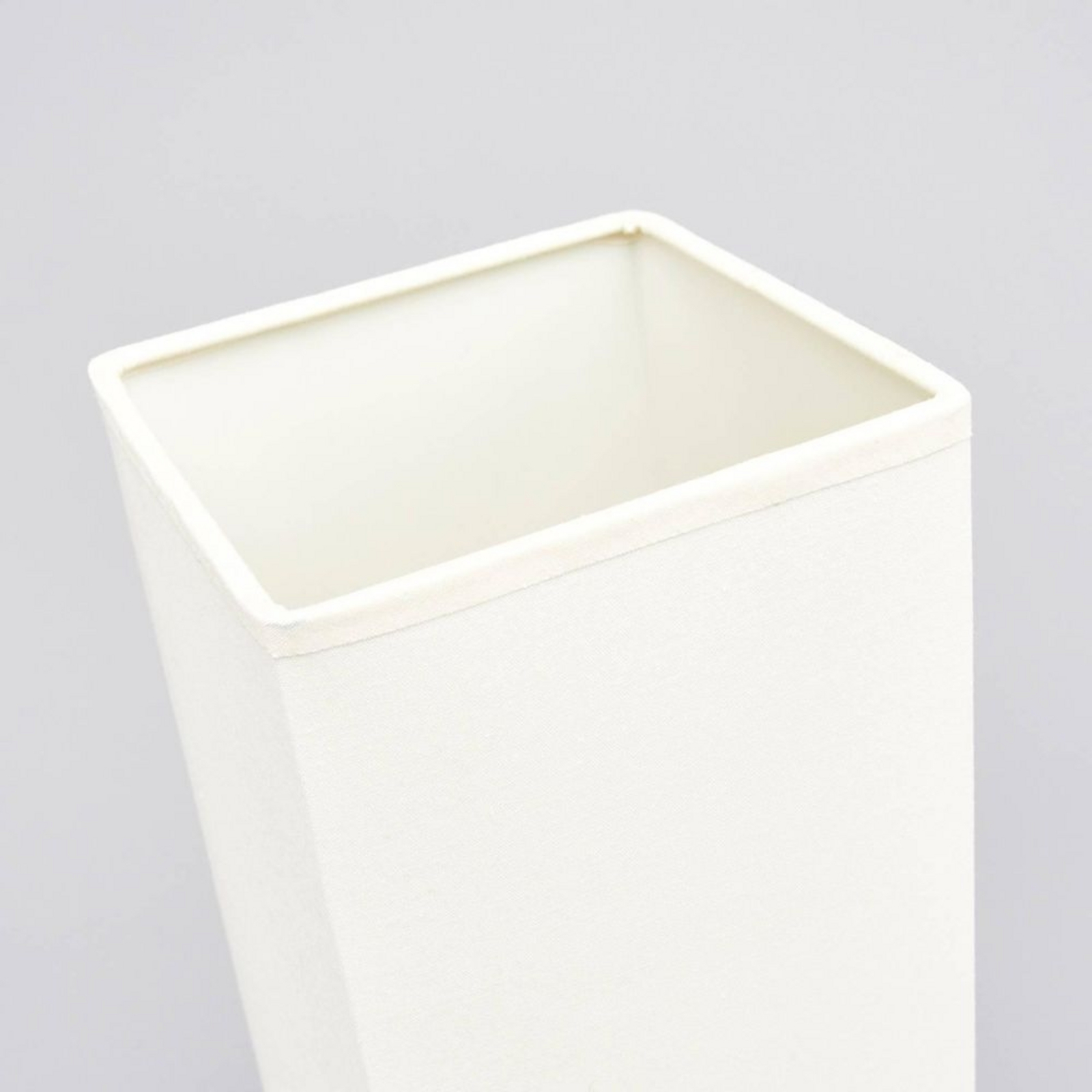 Martje LED Bordlampe Cream - Lindby