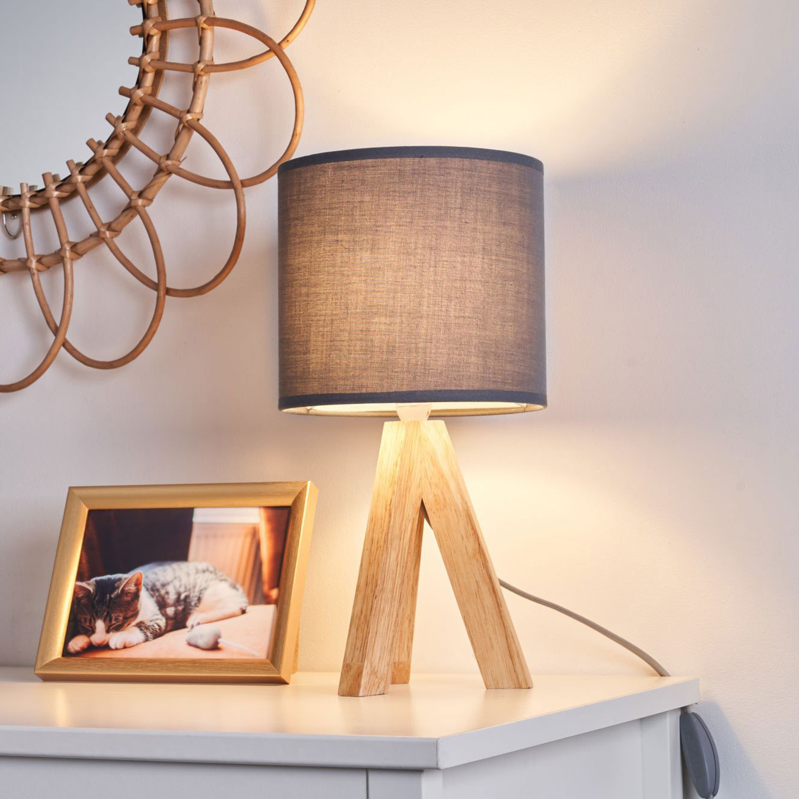 Pauleen Woody Love настолна лампа с дървена рамка