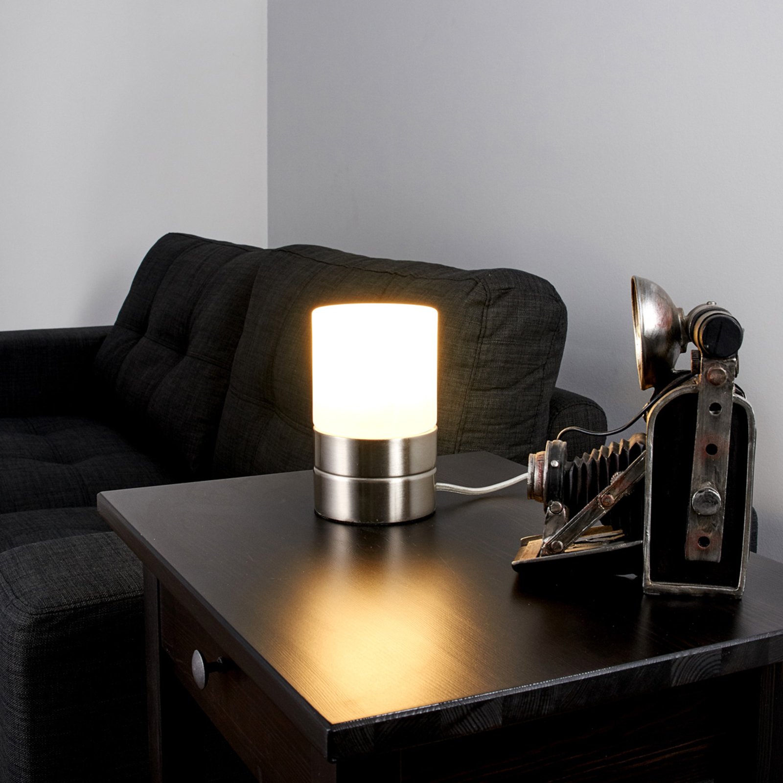 Sevda – lampa stołowa LED w kształcie cylindra