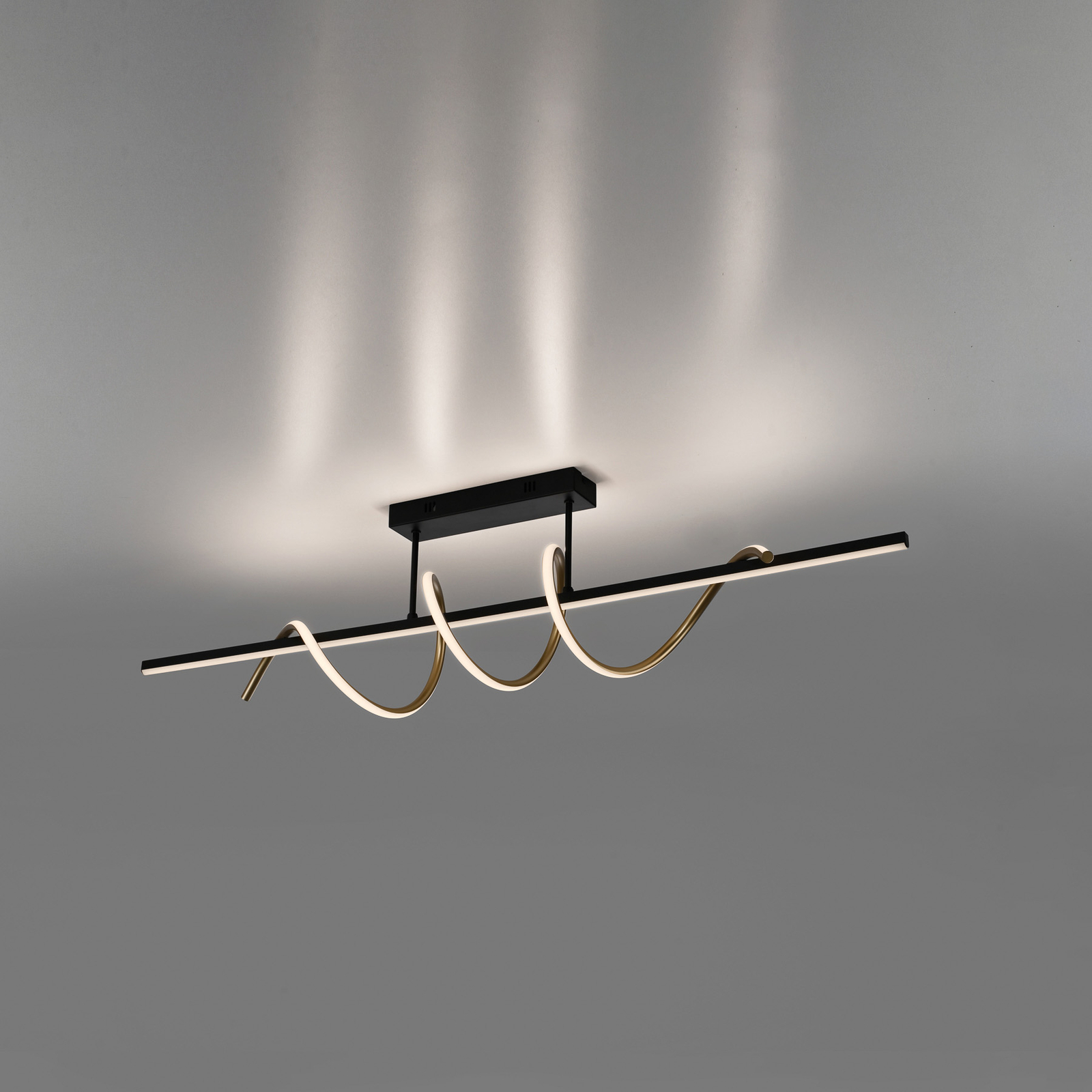 JUST LIGHT. Emanda LED ceiling light, iron, black-brass