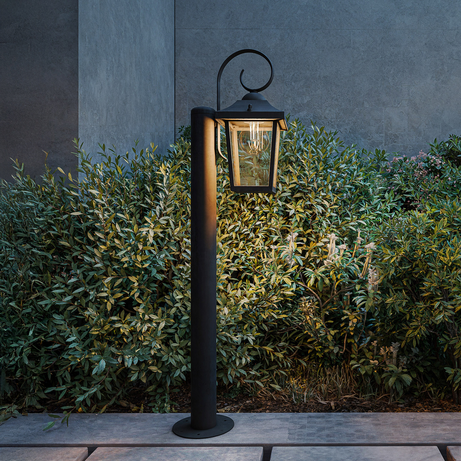 Lampione Philips Buzzard, nero, 75 cm, IP44, E27