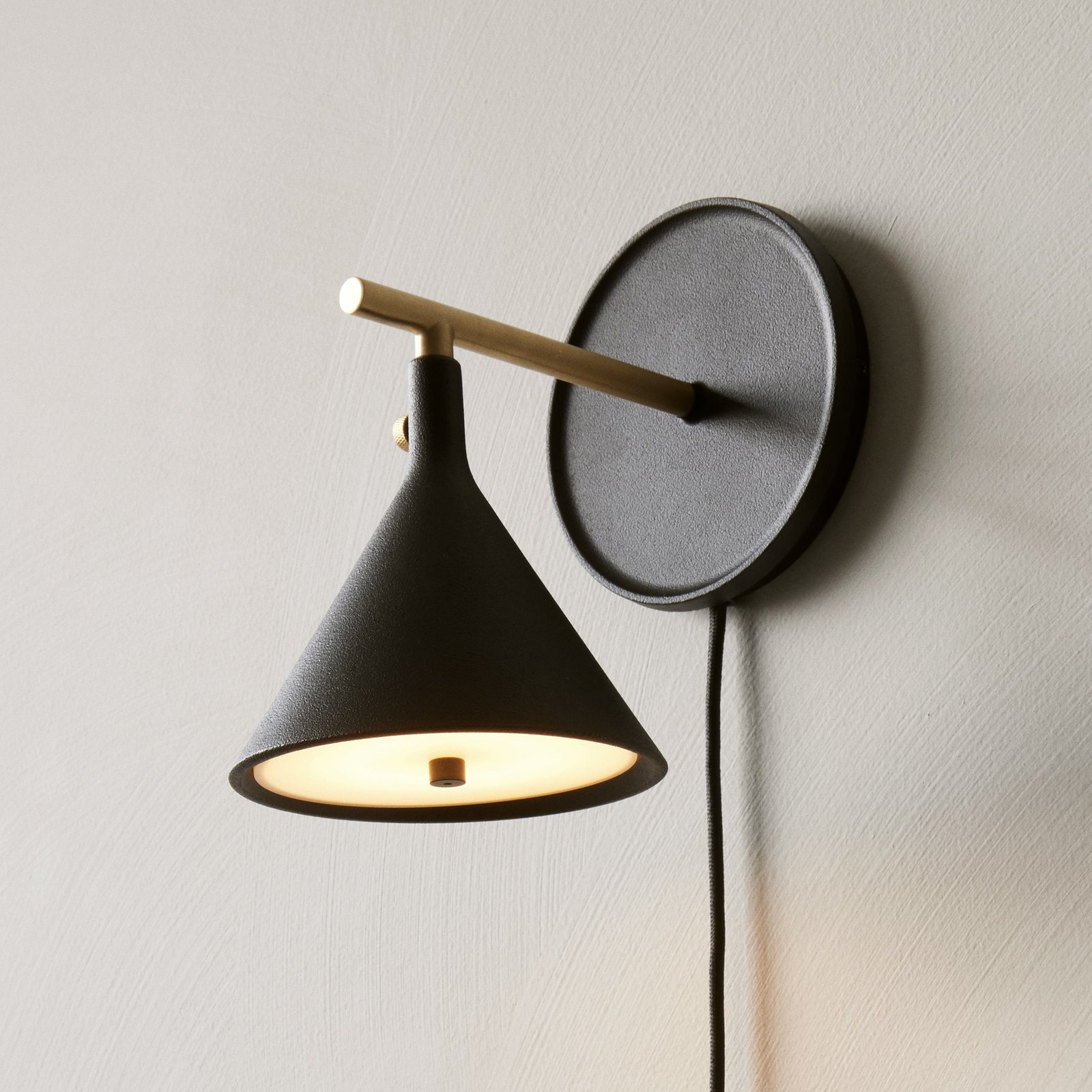 Cast Sconce Vegglampe IP44 Svart - Audo Copenhagen