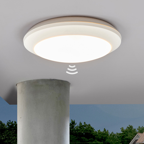 Vit taklampa Umberta med sensor 11 W 3 000 K
