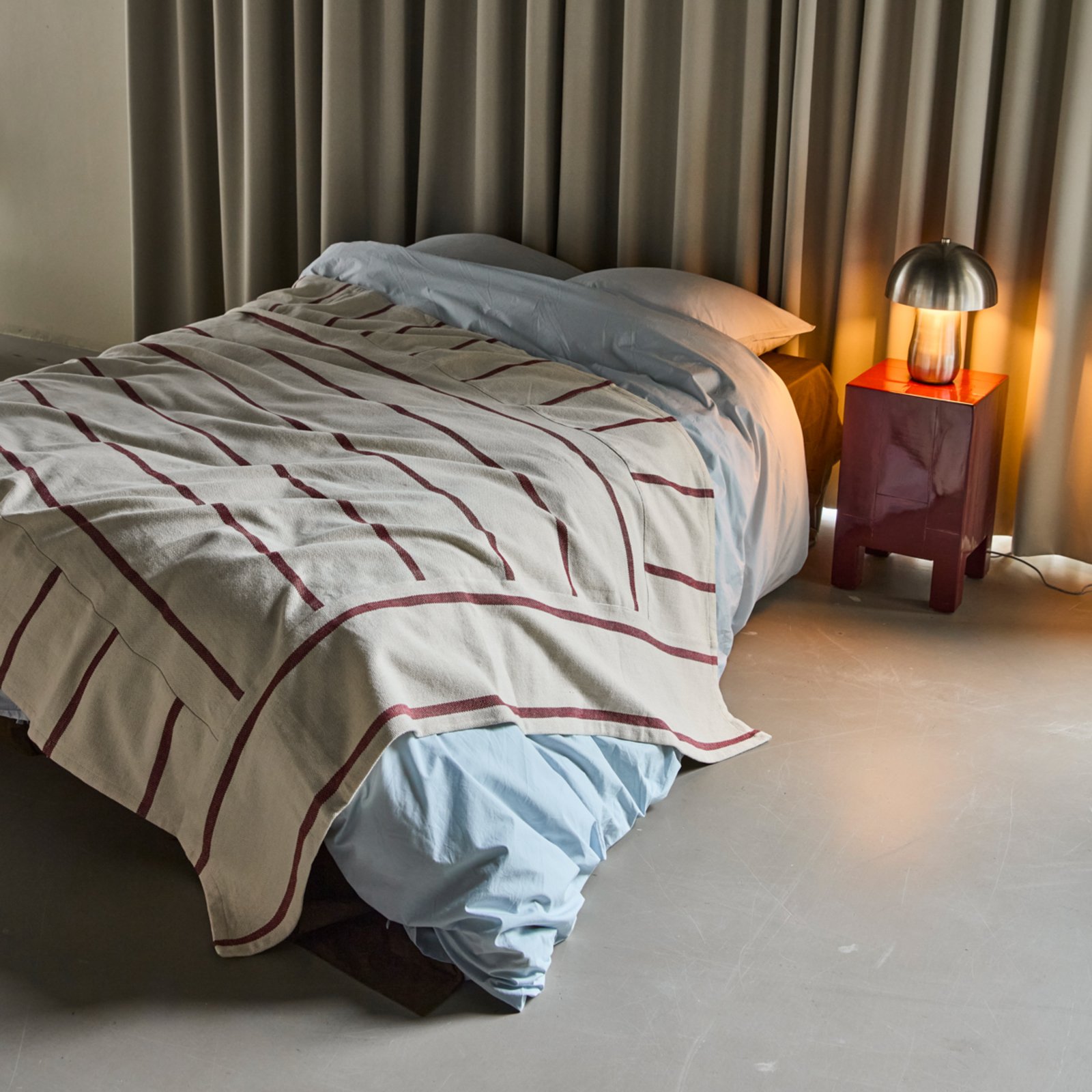 HDNula bedspread, white/red, 240 x 160 cm - House Doctor