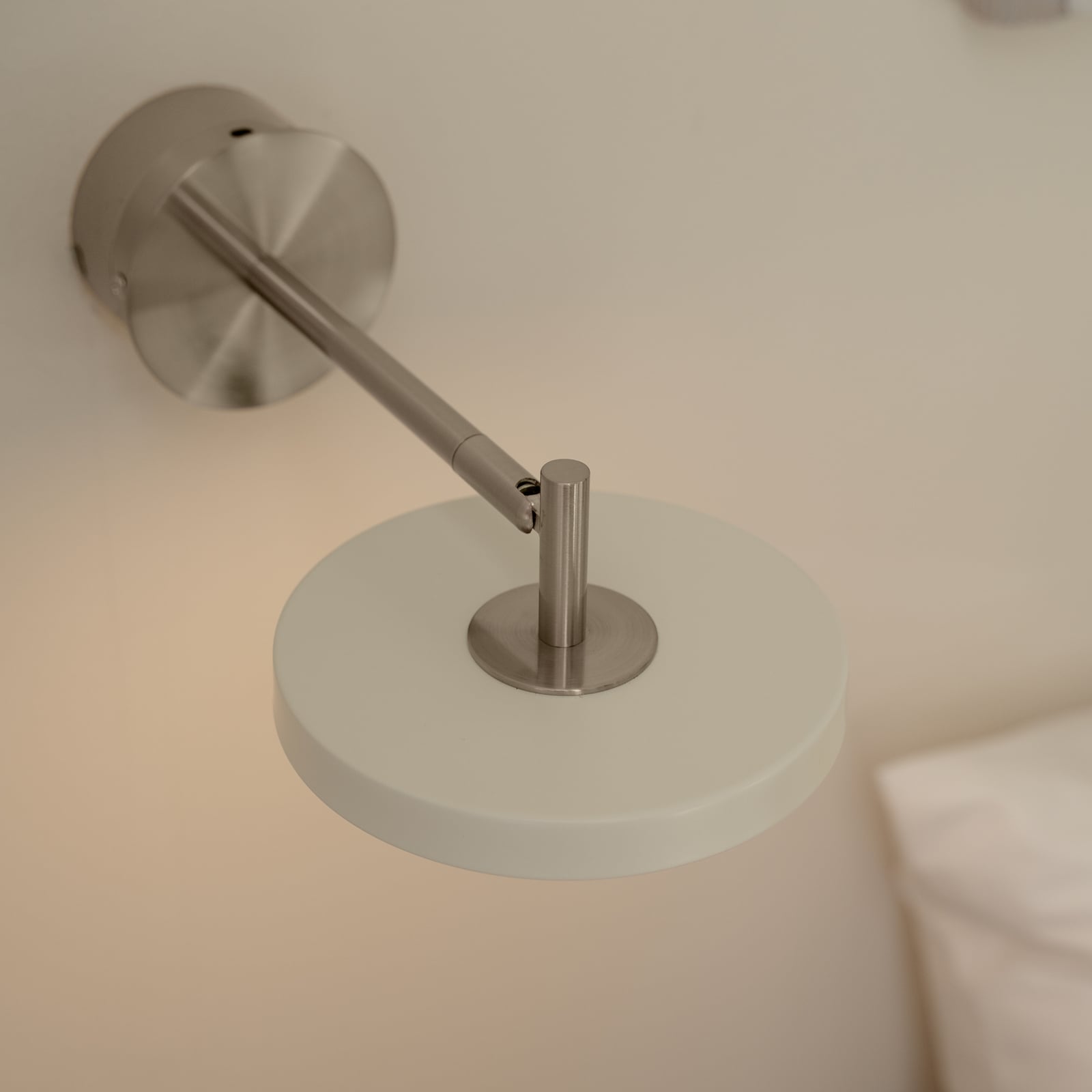 Asteria Short LED-Wandlampe, grau, Stahl, Hardwire - UMAGE