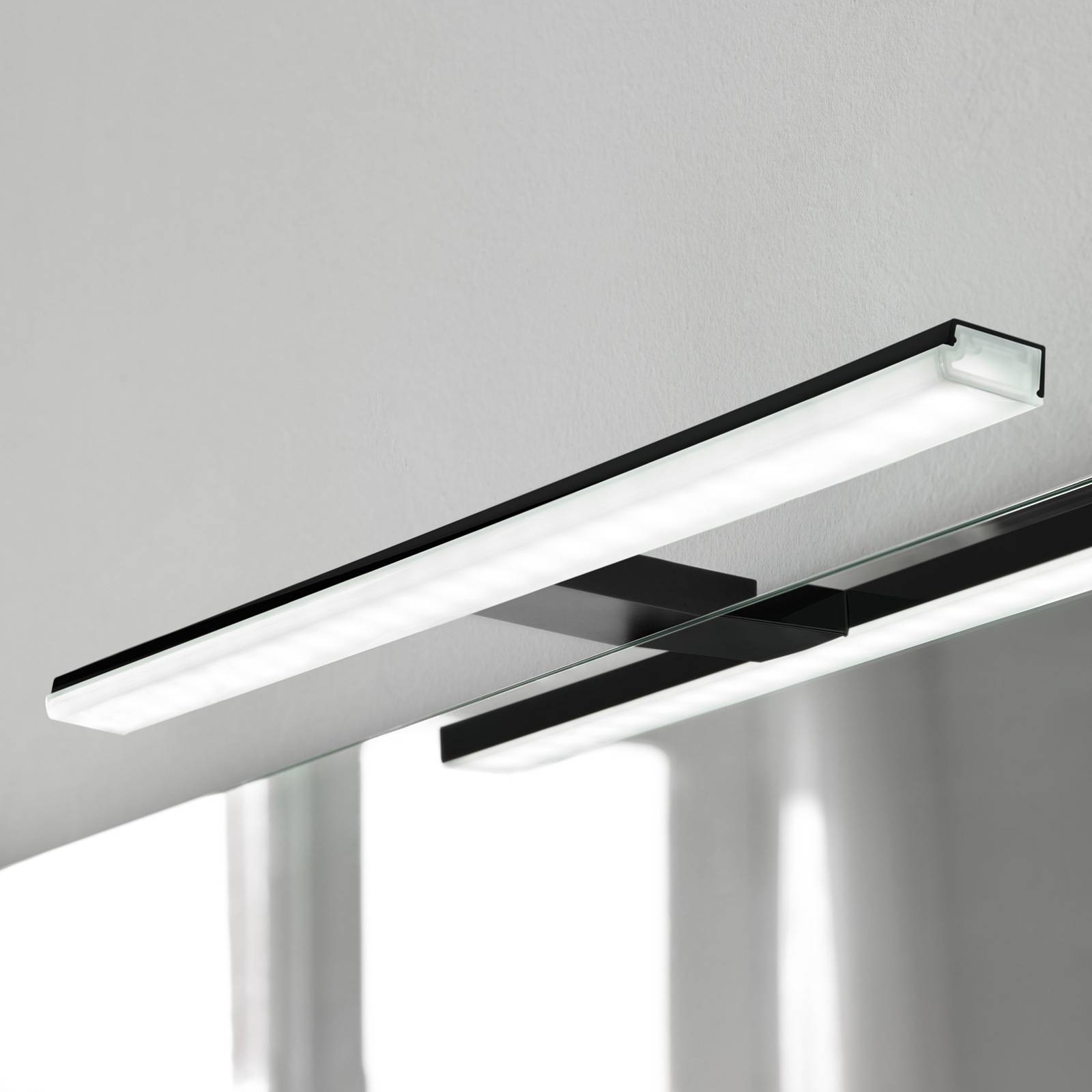 Ebir Wall Light - Bathroom - Furniture Spotlight - Modern - Black