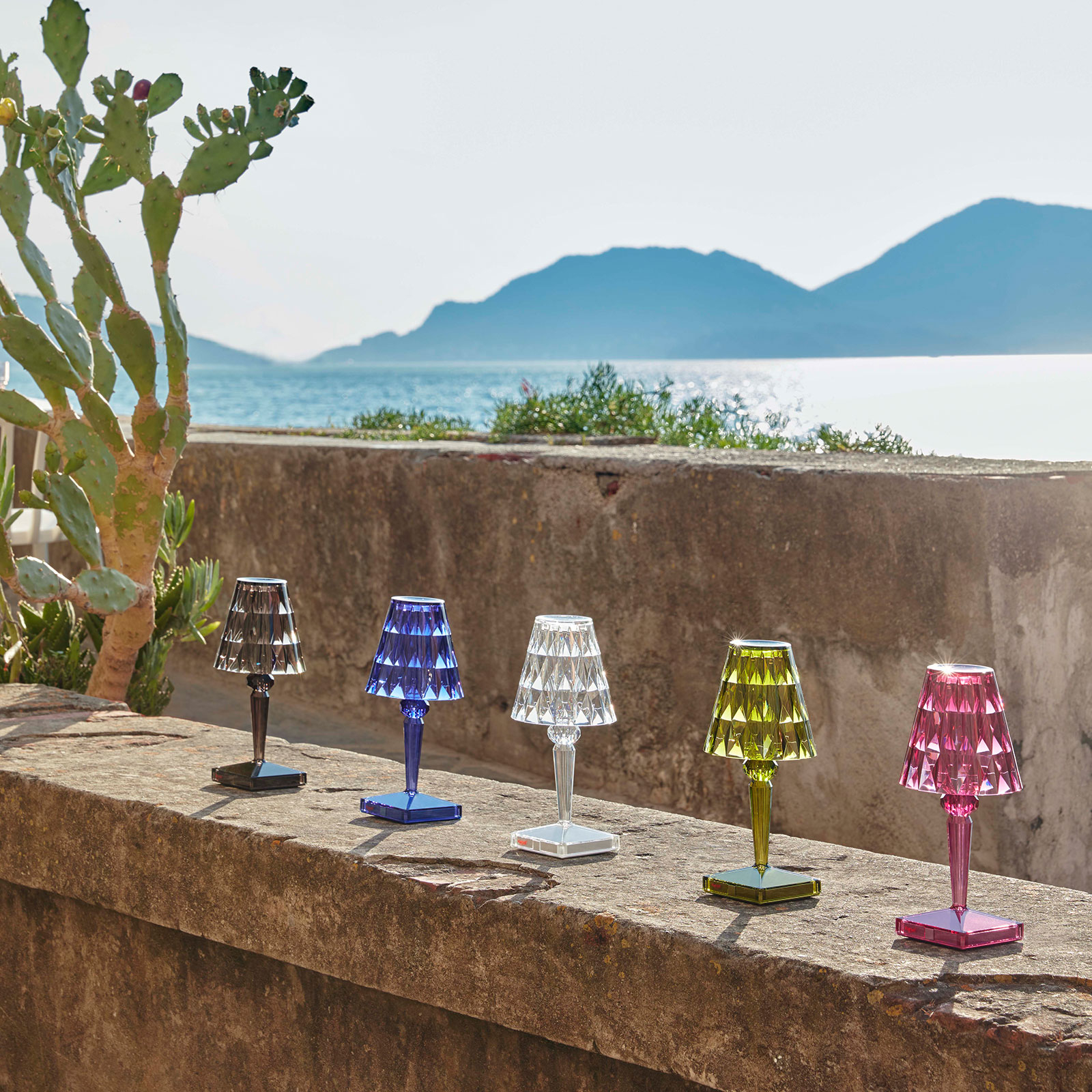 Battery Portable Stolní Lampa IP54 Smoke - Kartell