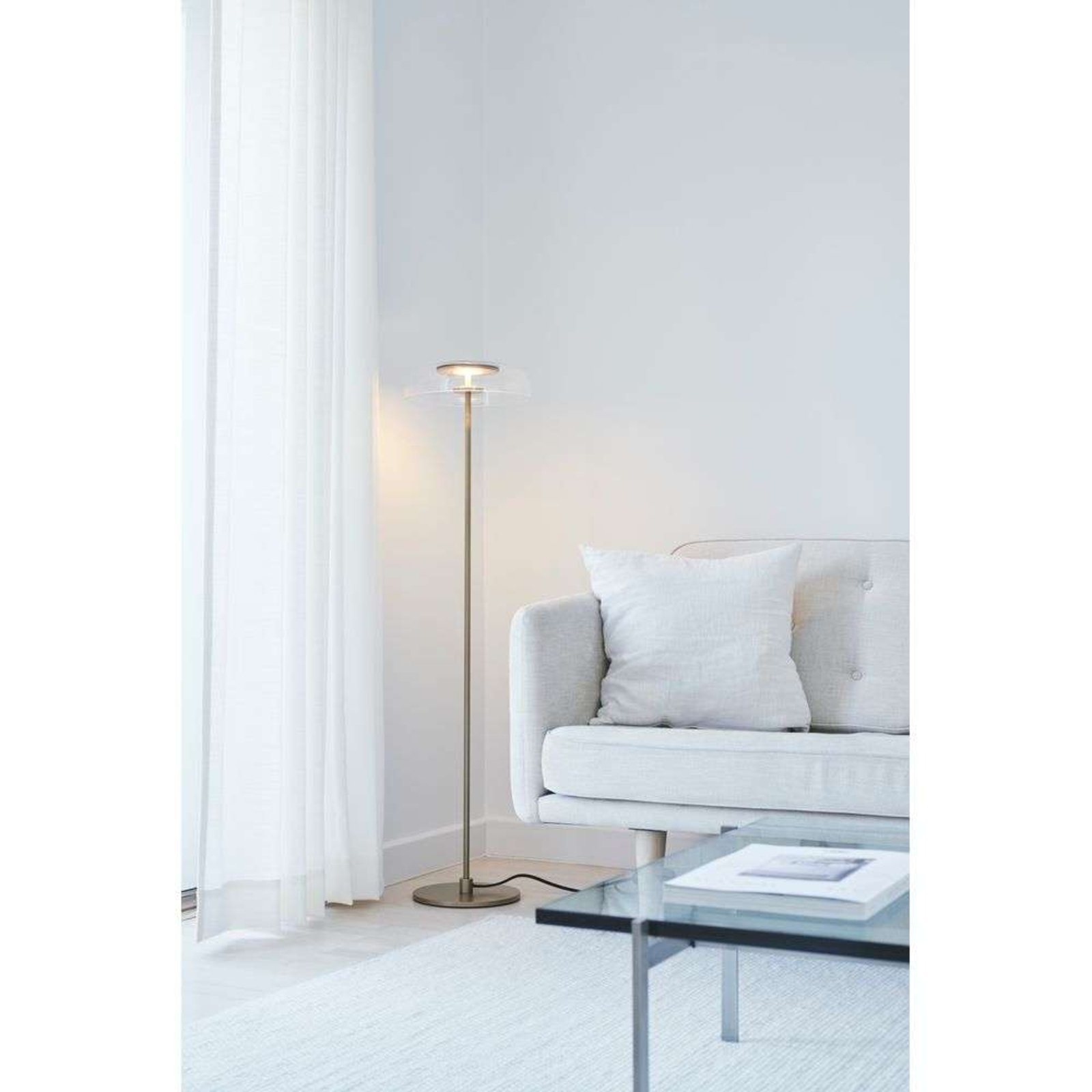 Blossi Lampadar Nordic Gold/Clear Ø29 - Nuura