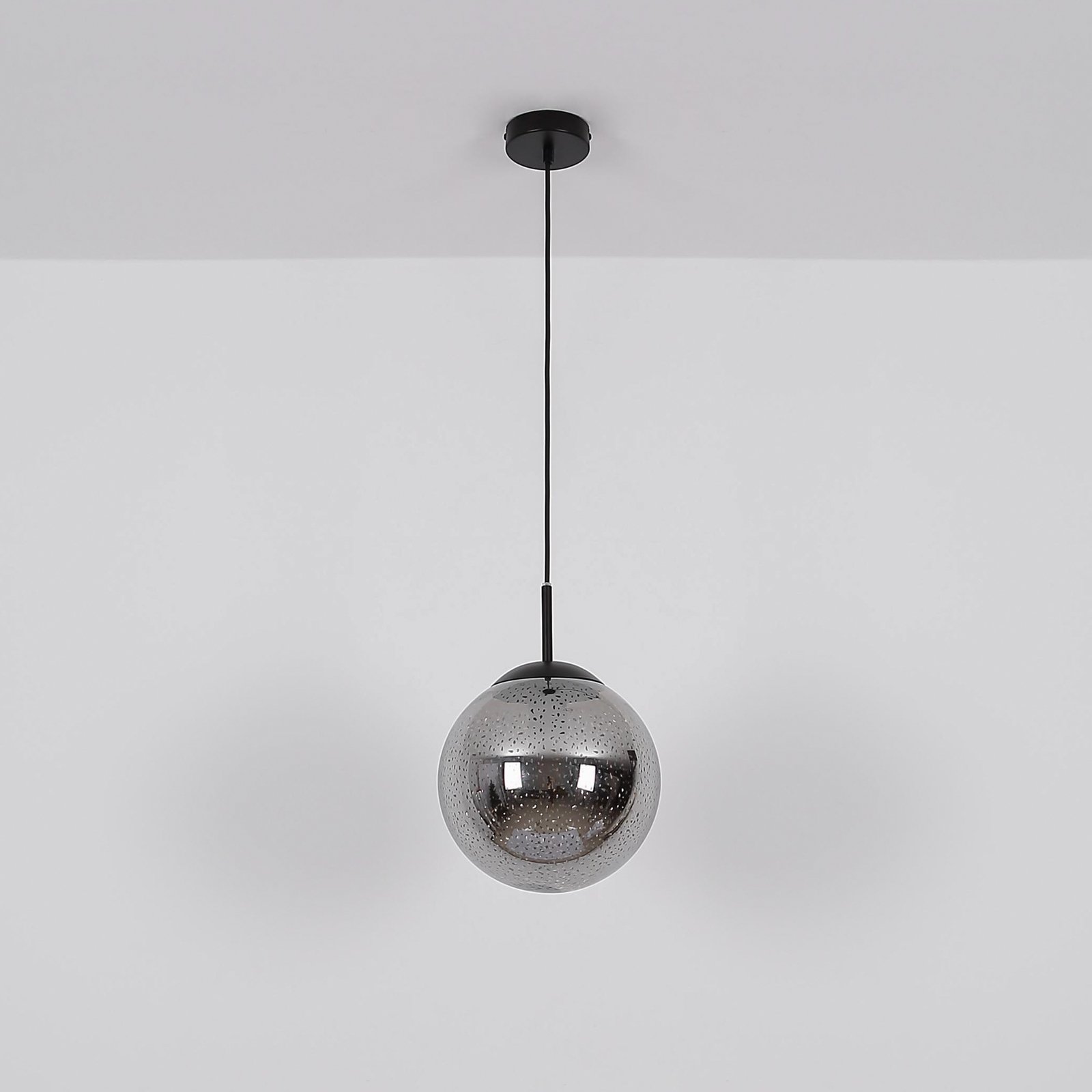 Závěsné svítidlo Samos, Ø 20 cm, kouřově šedá/černá, sklo