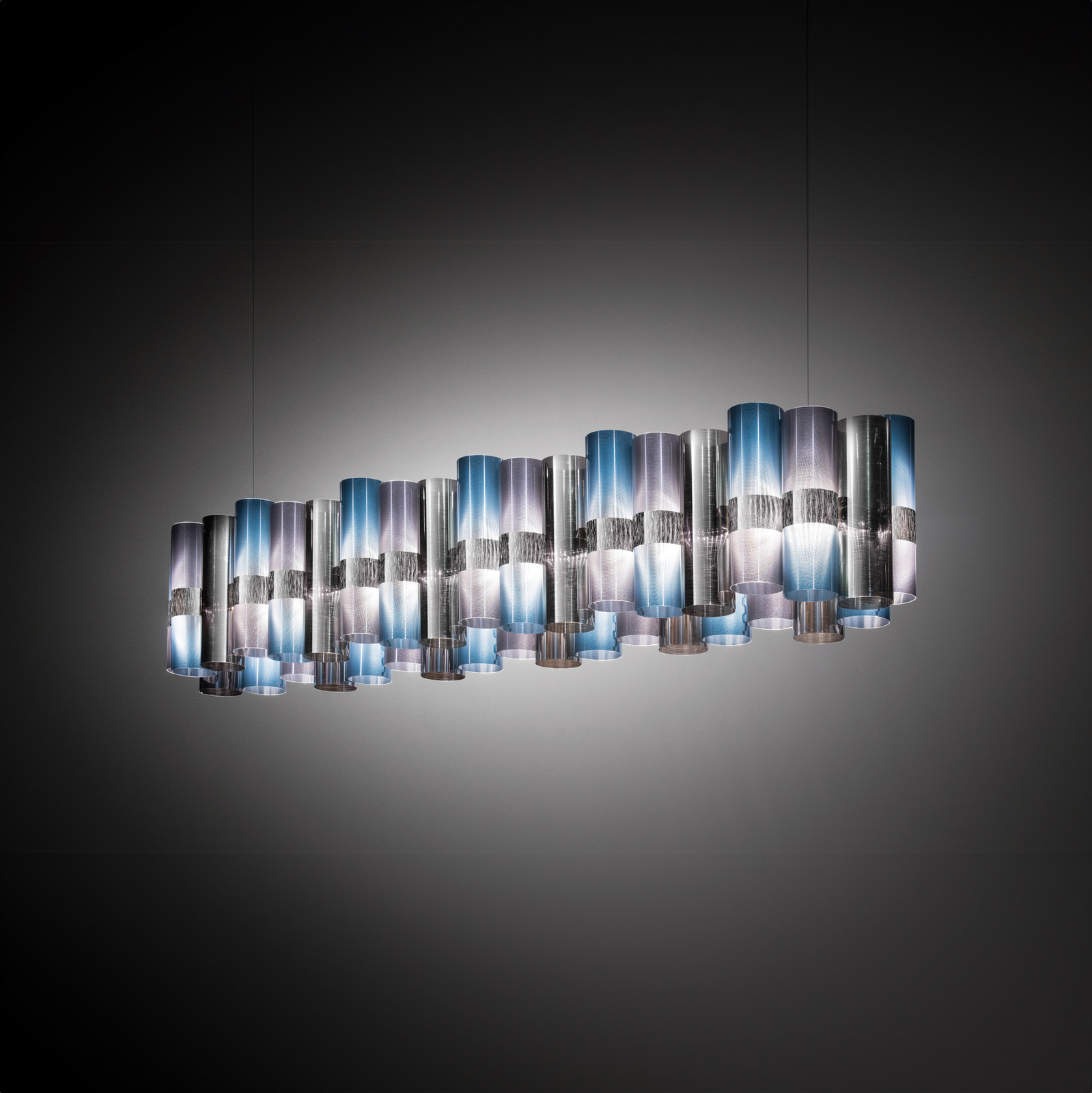 Candeeiro suspenso LED La Lollo azul-violeta, 140 cm - Slamp