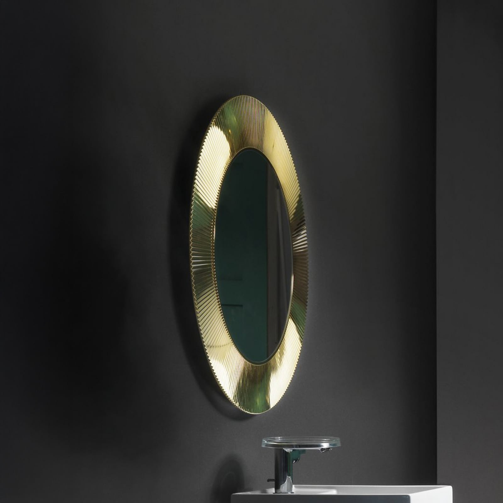 All Saints wall mirror, gold, Ø 78 cm - Kartell